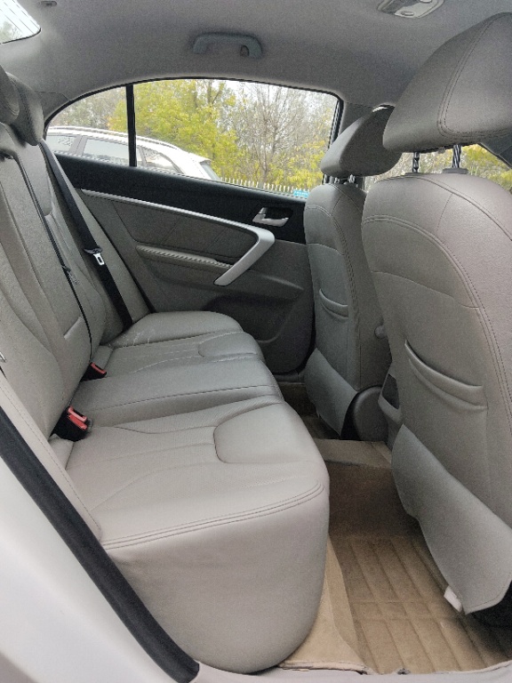 Emgrand 2016 car image #5
