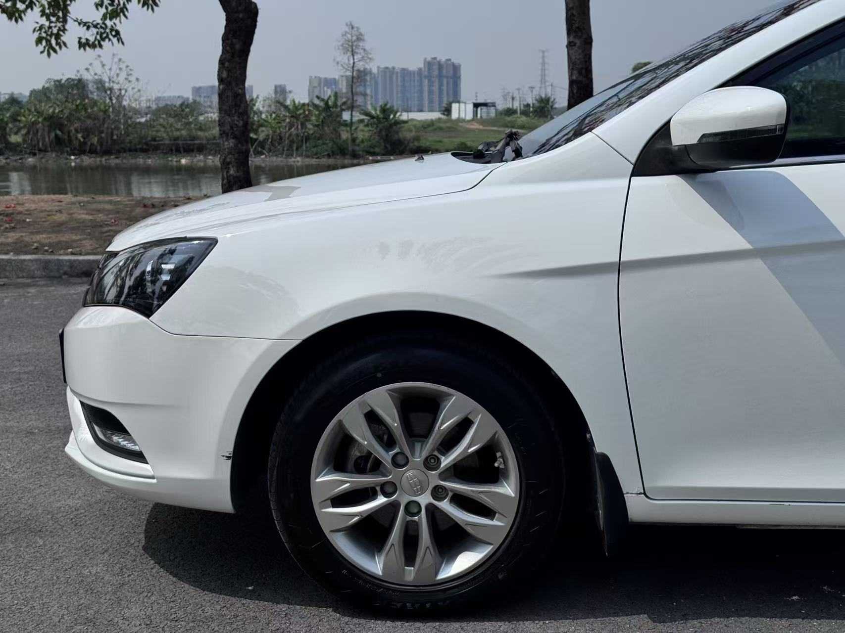 Emgrand 2016 #5 Emgrand 2016 car image #5