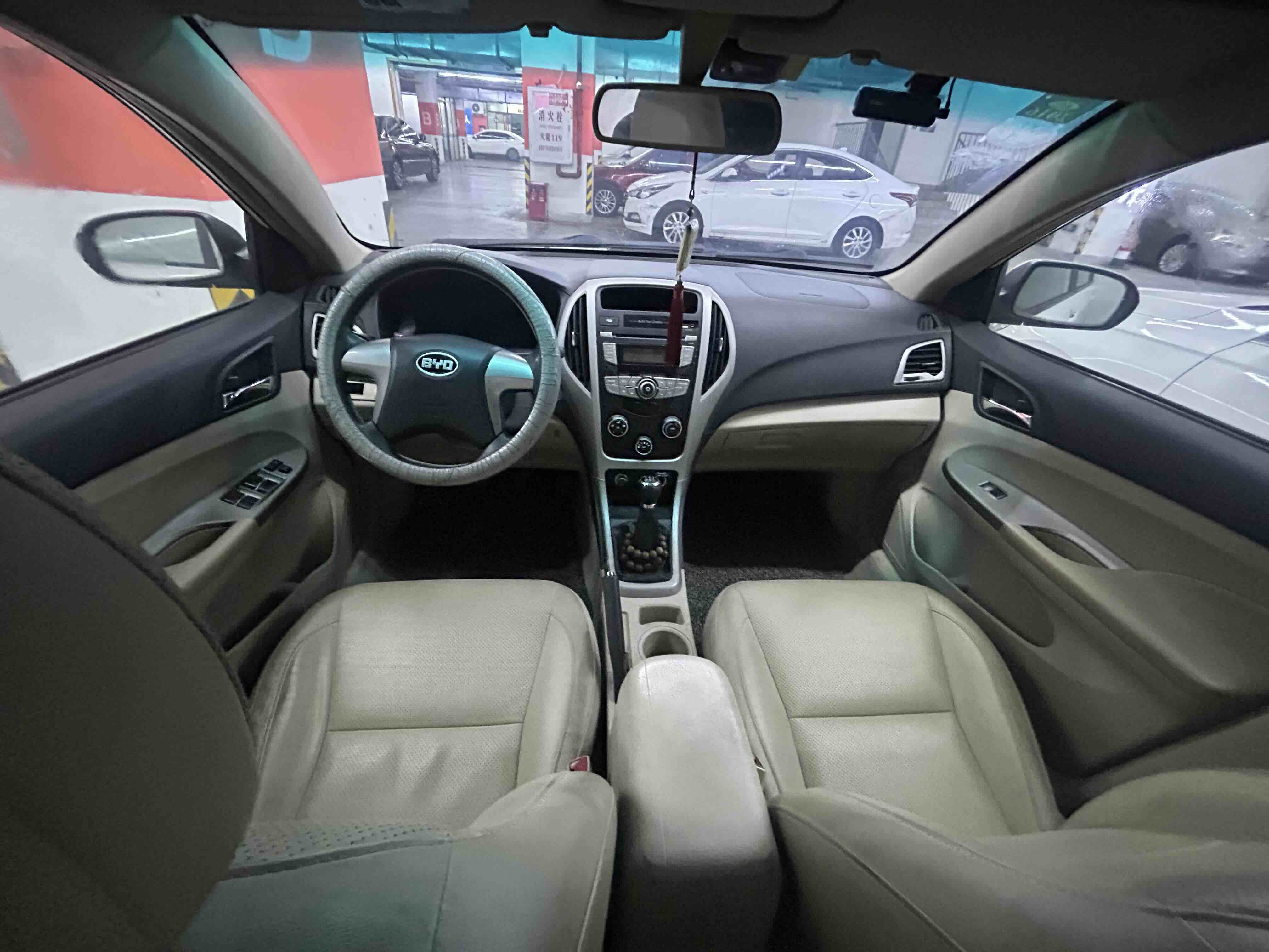 BYD L3 2014 immagine di auto #5