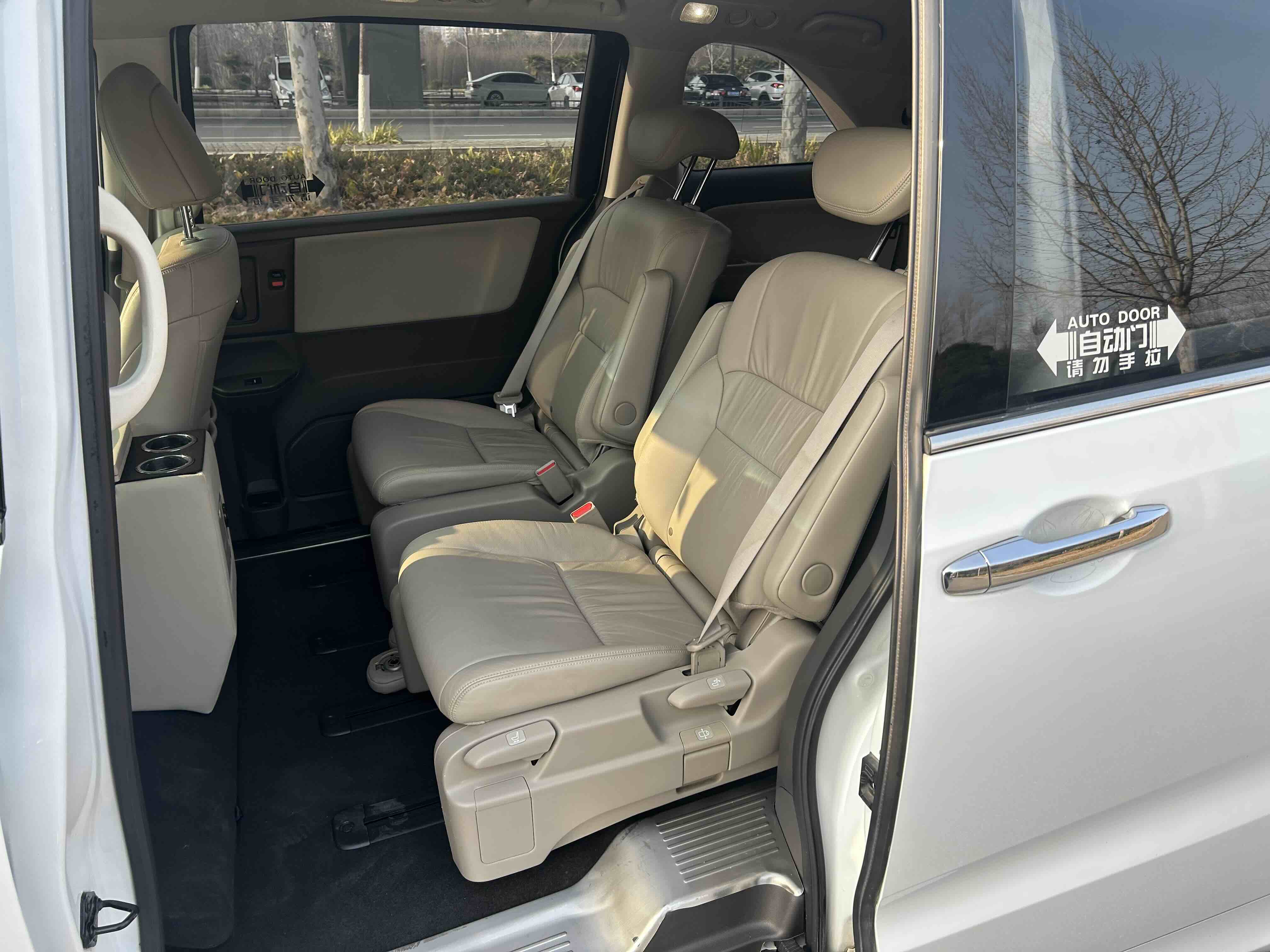 Honda ODYSSEY 2017 car image #5