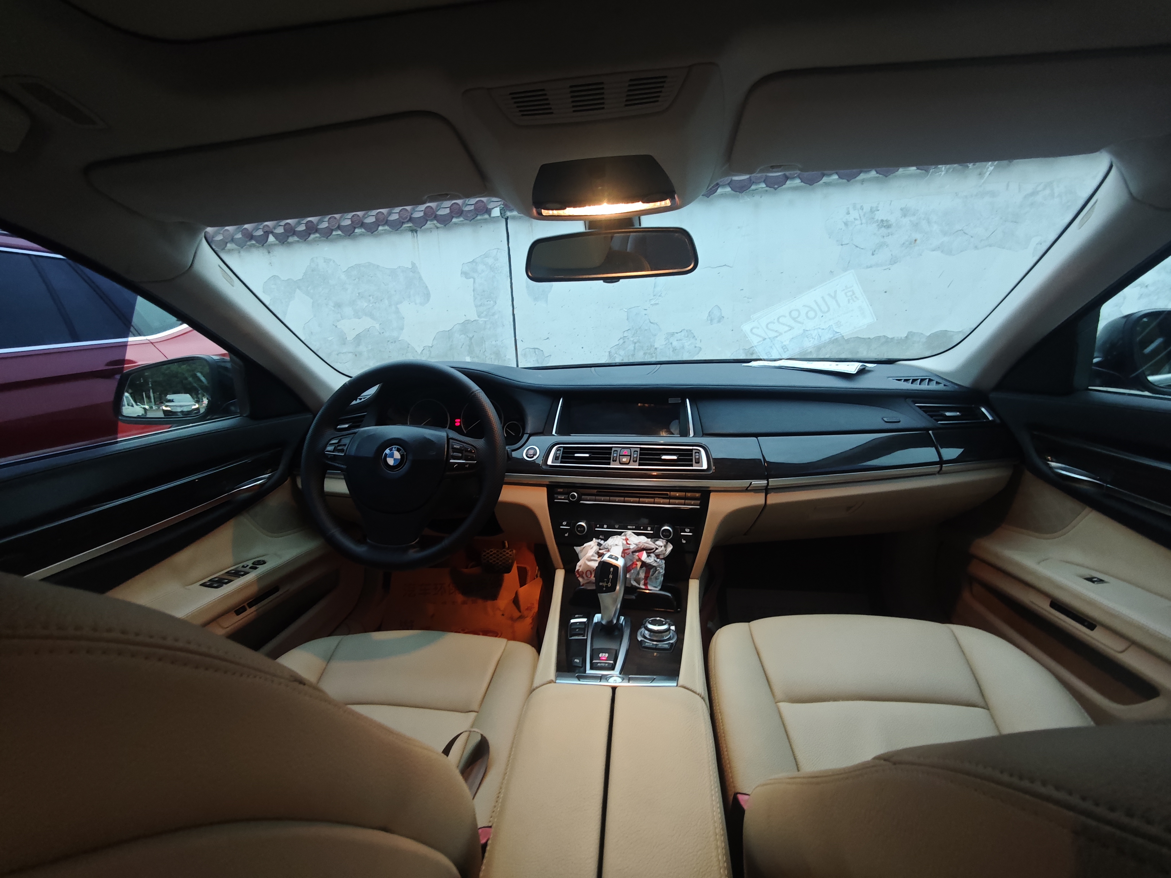 BMW 7 Series 2012 #5 BMW 7 Series 2012 car image #5
