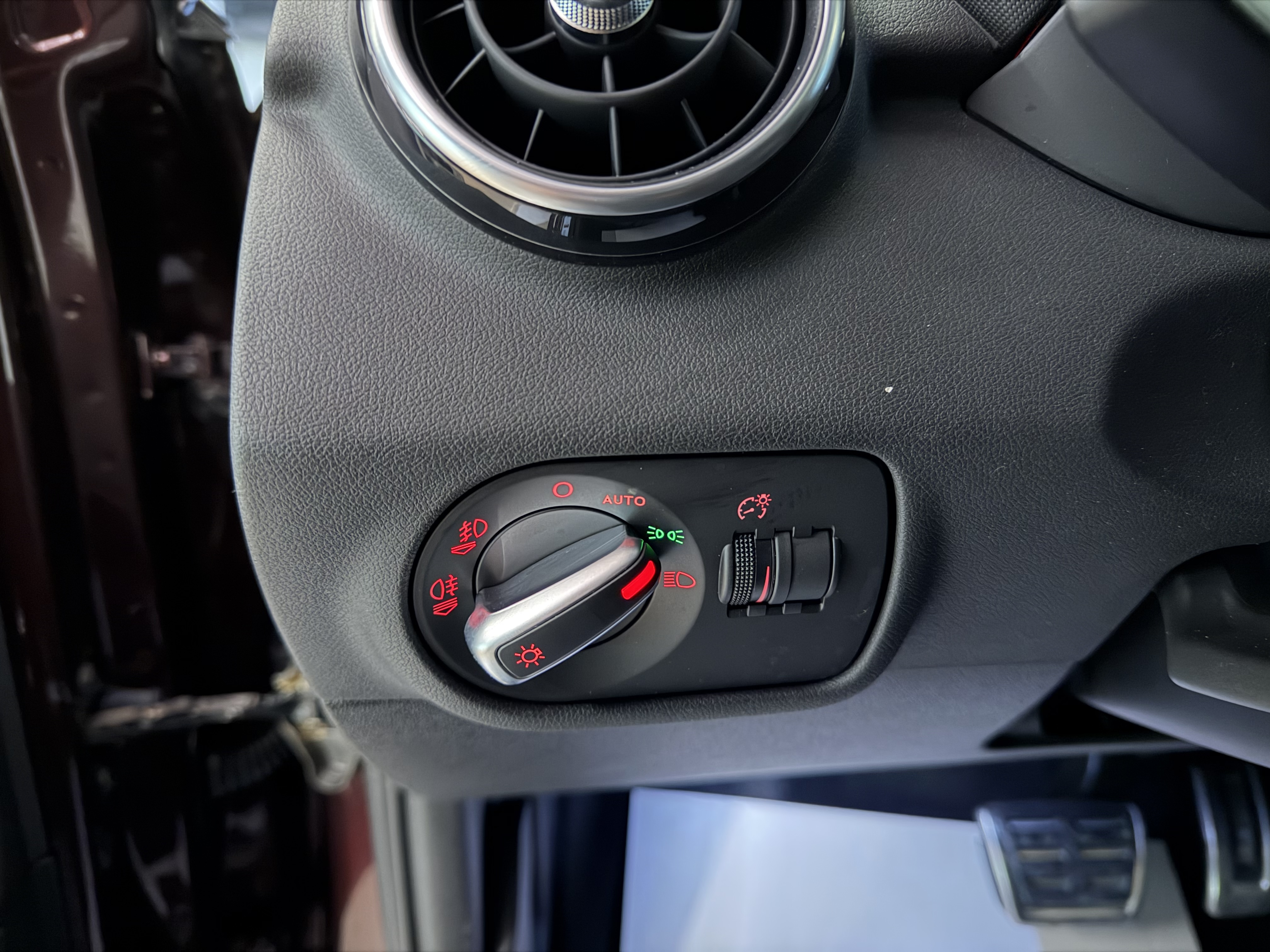 Audi A1 2016 car image #5