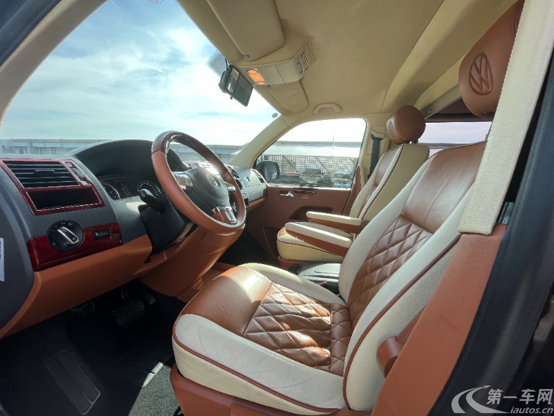 Volkswagen Caravelle 2014 car image #5