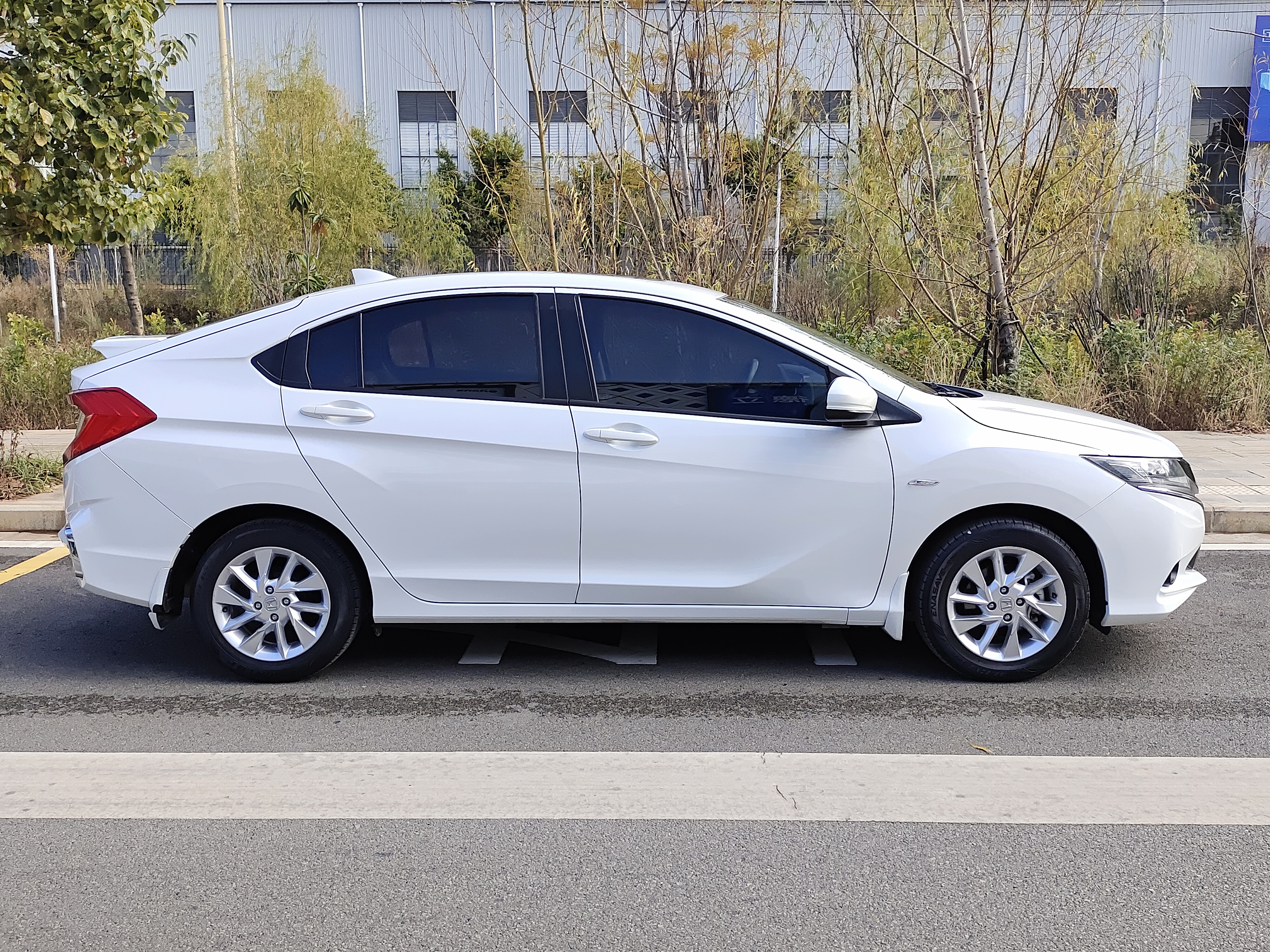 Honda Gienia 2018 car image #5