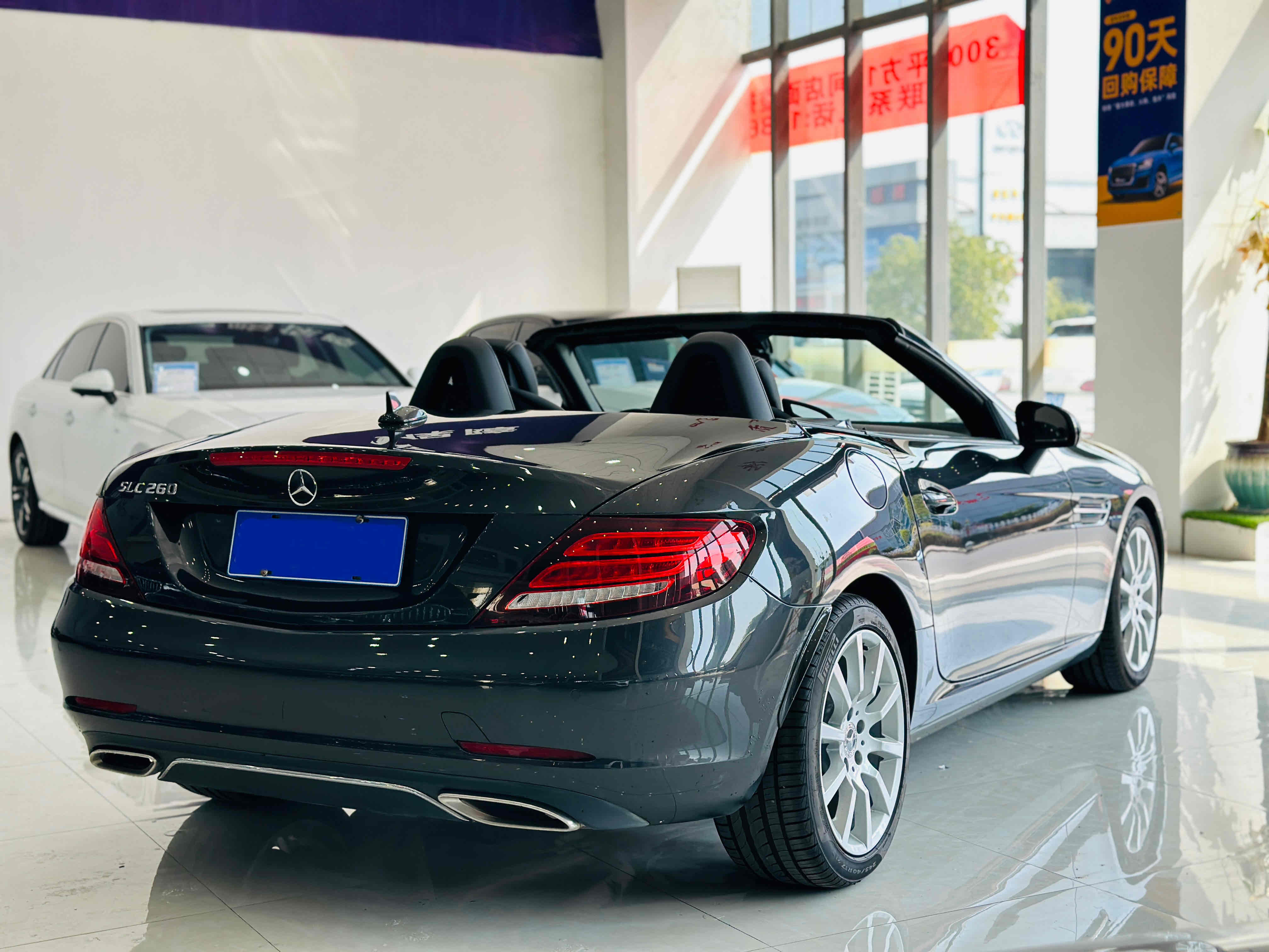 Mercedes-Benz SLC Class 2019 #5 Mercedes-Benz SLC Class 2019 car image #5