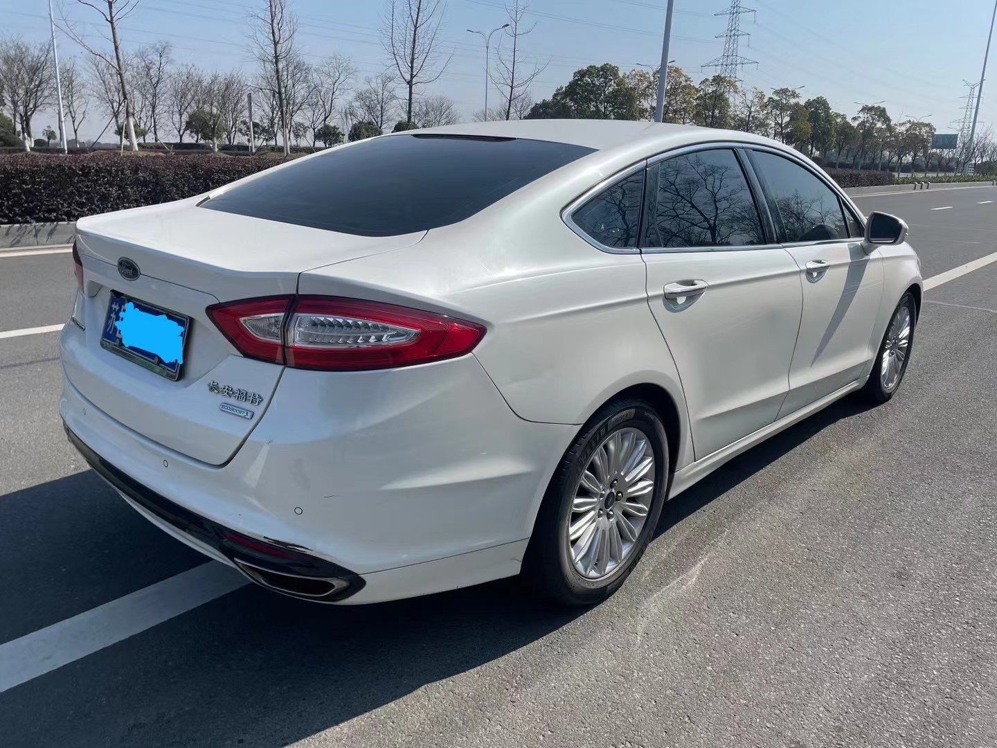 Ford Zhisheng 2014 #5 Ford Zhisheng 2014 car image #5