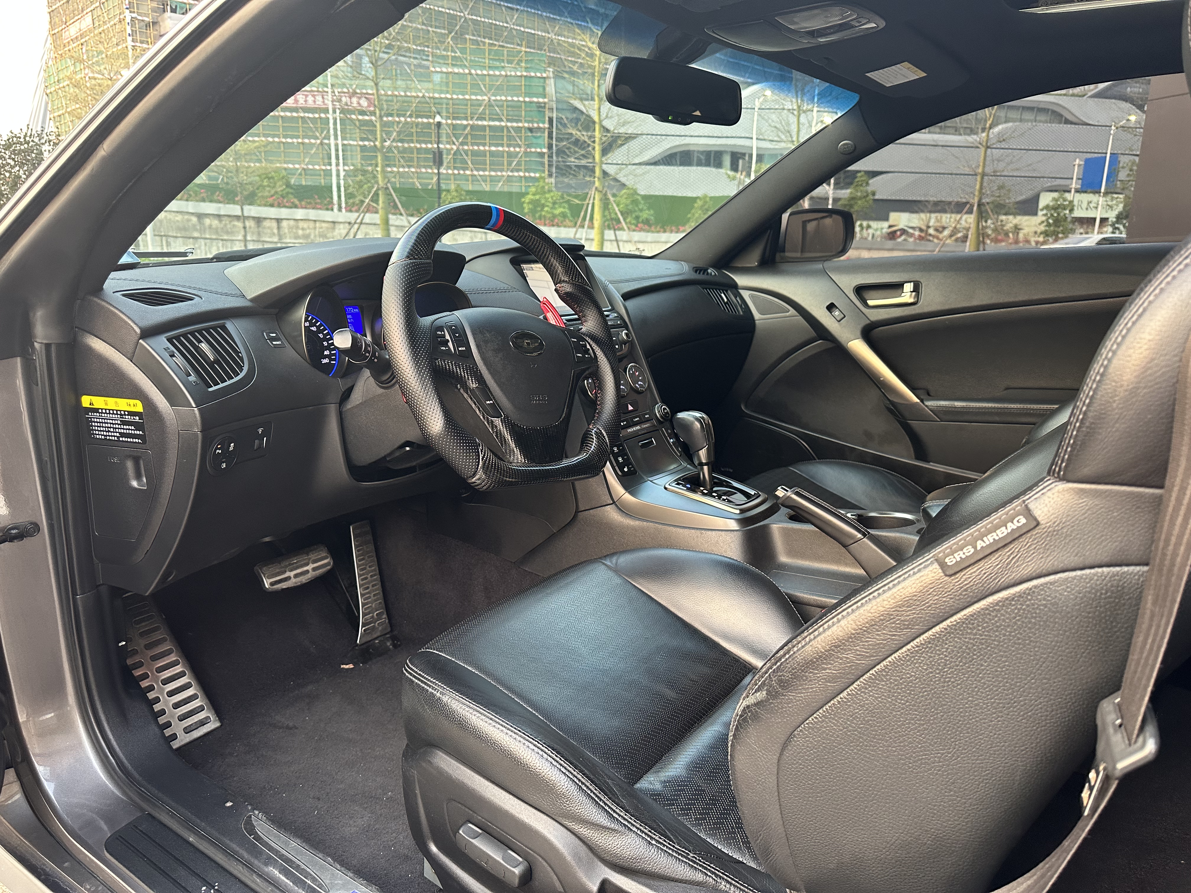 Hyundai Rohens 2014 #5 Hyundai Rohens 2014 car image #5