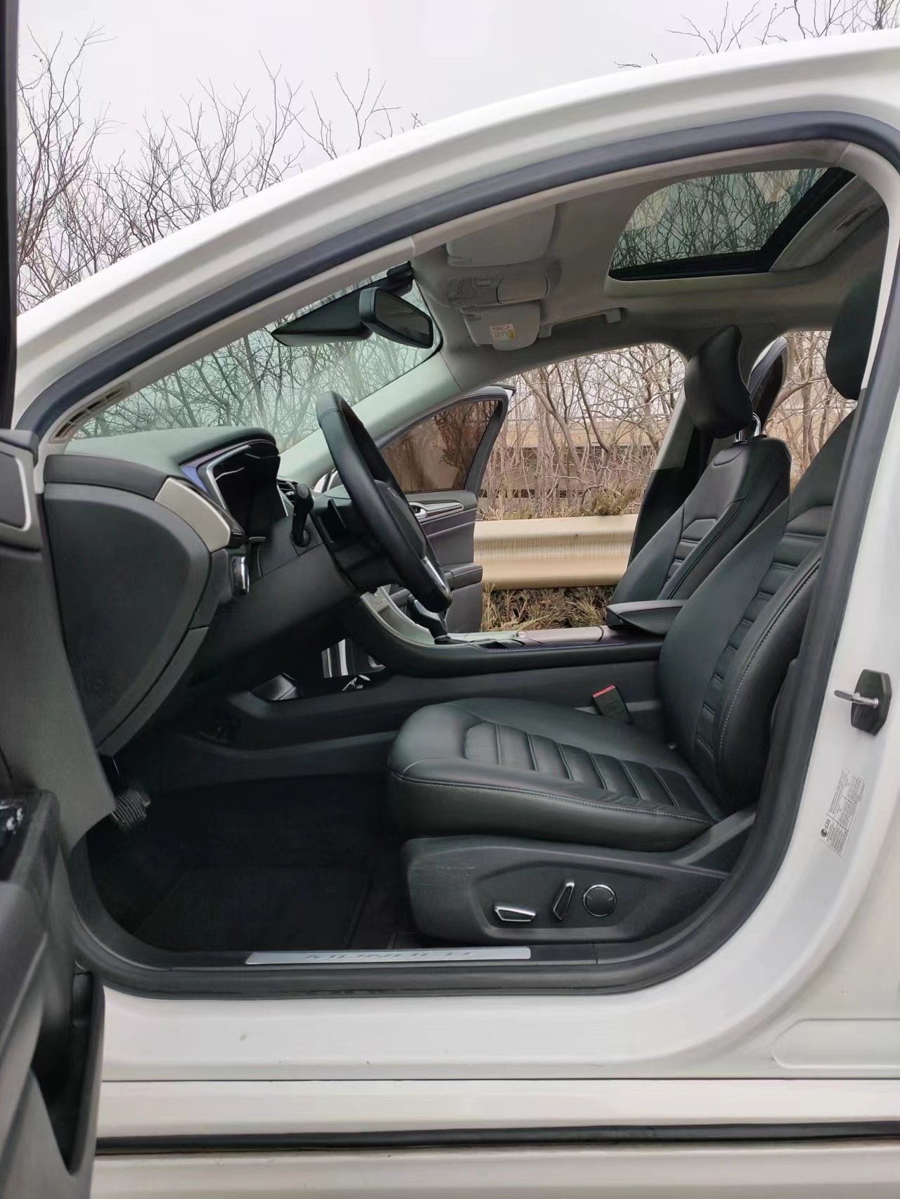 Ford Zhisheng 2014 #5 Ford Zhisheng 2014 car image #5