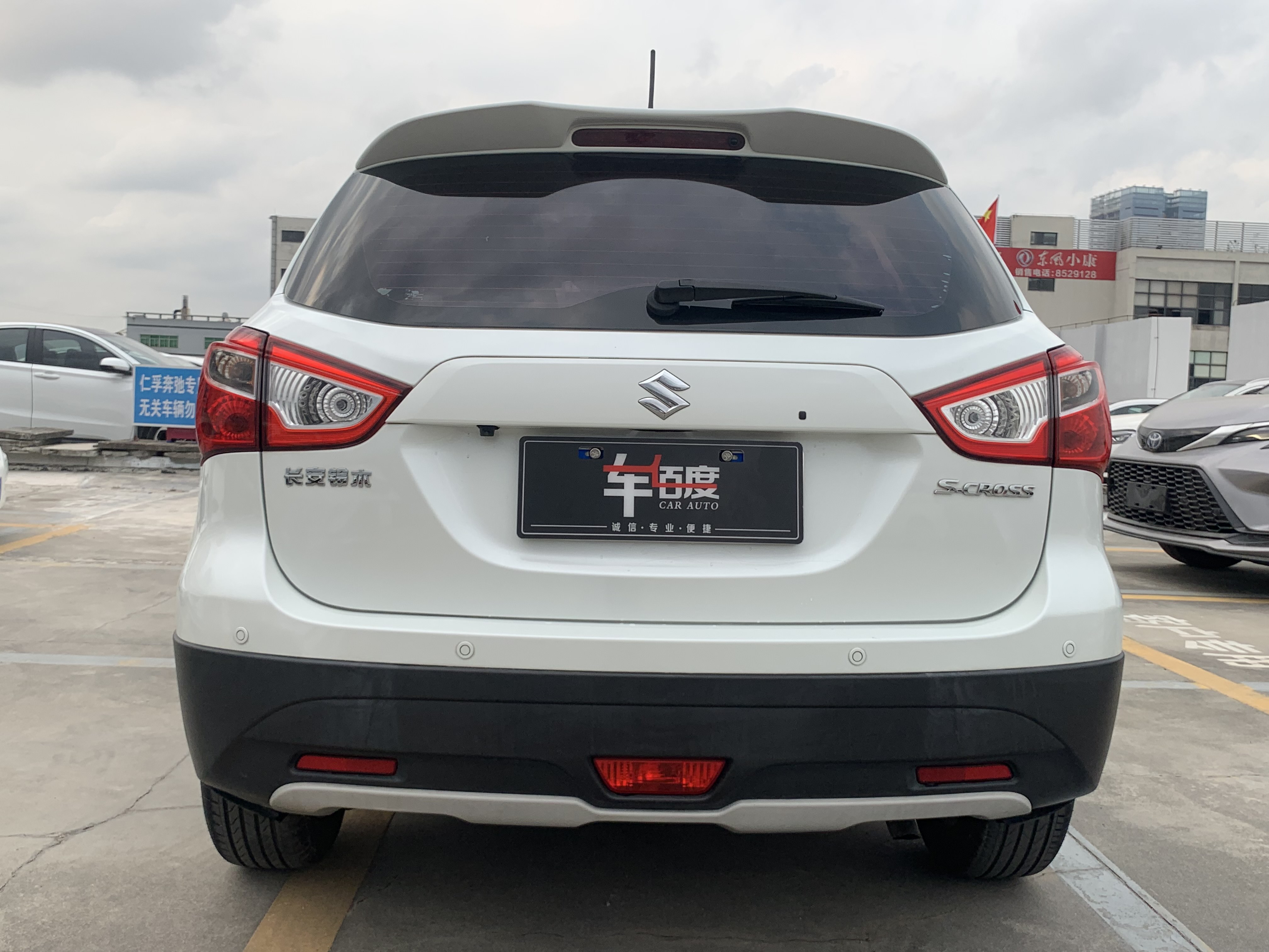 Suzuki S-Cross 2017 immagine di auto #5