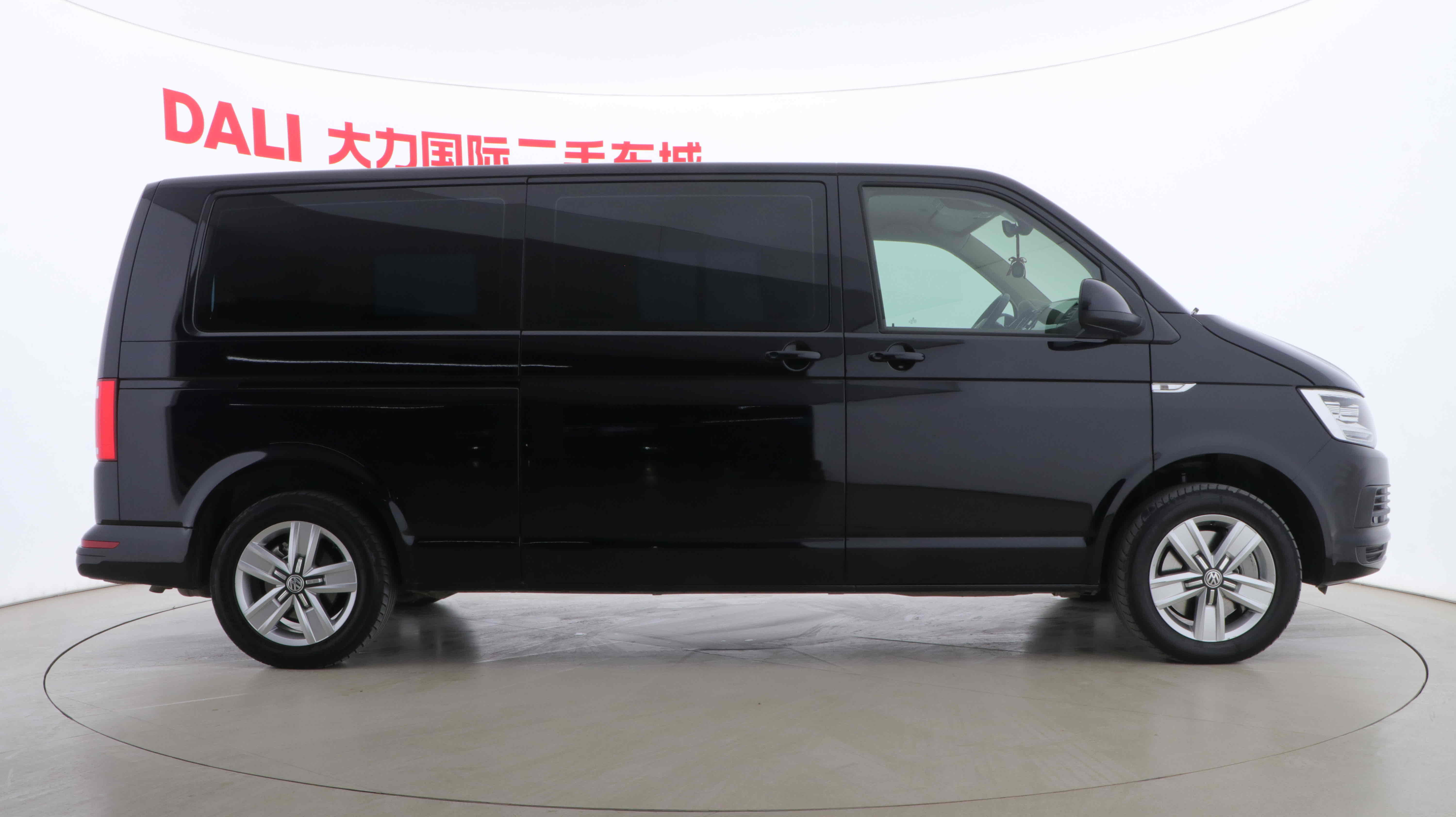 Volkswagen Caravelle 2020 car image #5