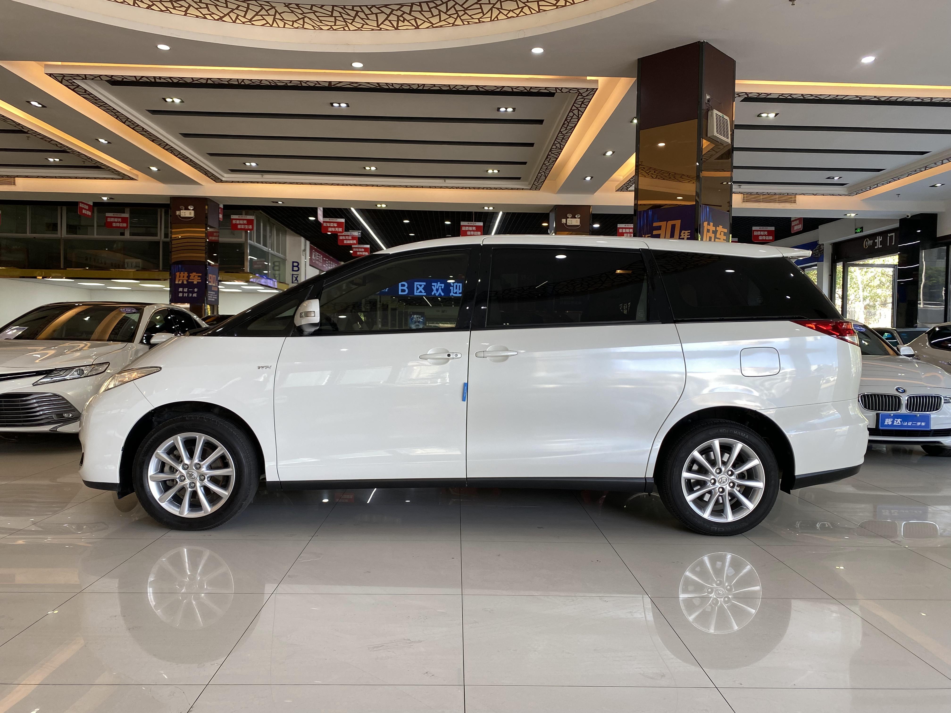Toyota Previa 2017 #5 Toyota Previa 2017 car image #5