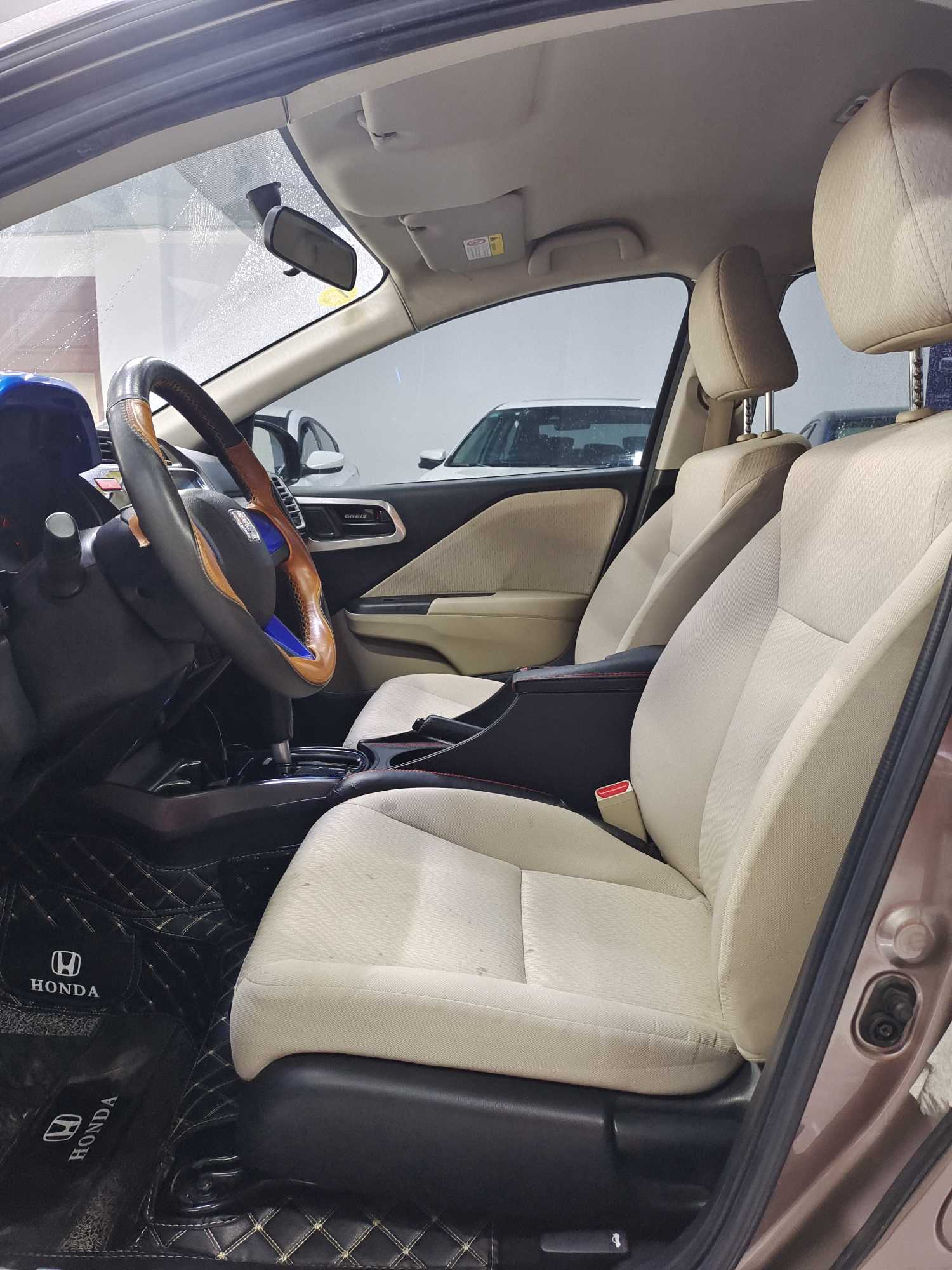 Honda Greiz 2017 car image #5