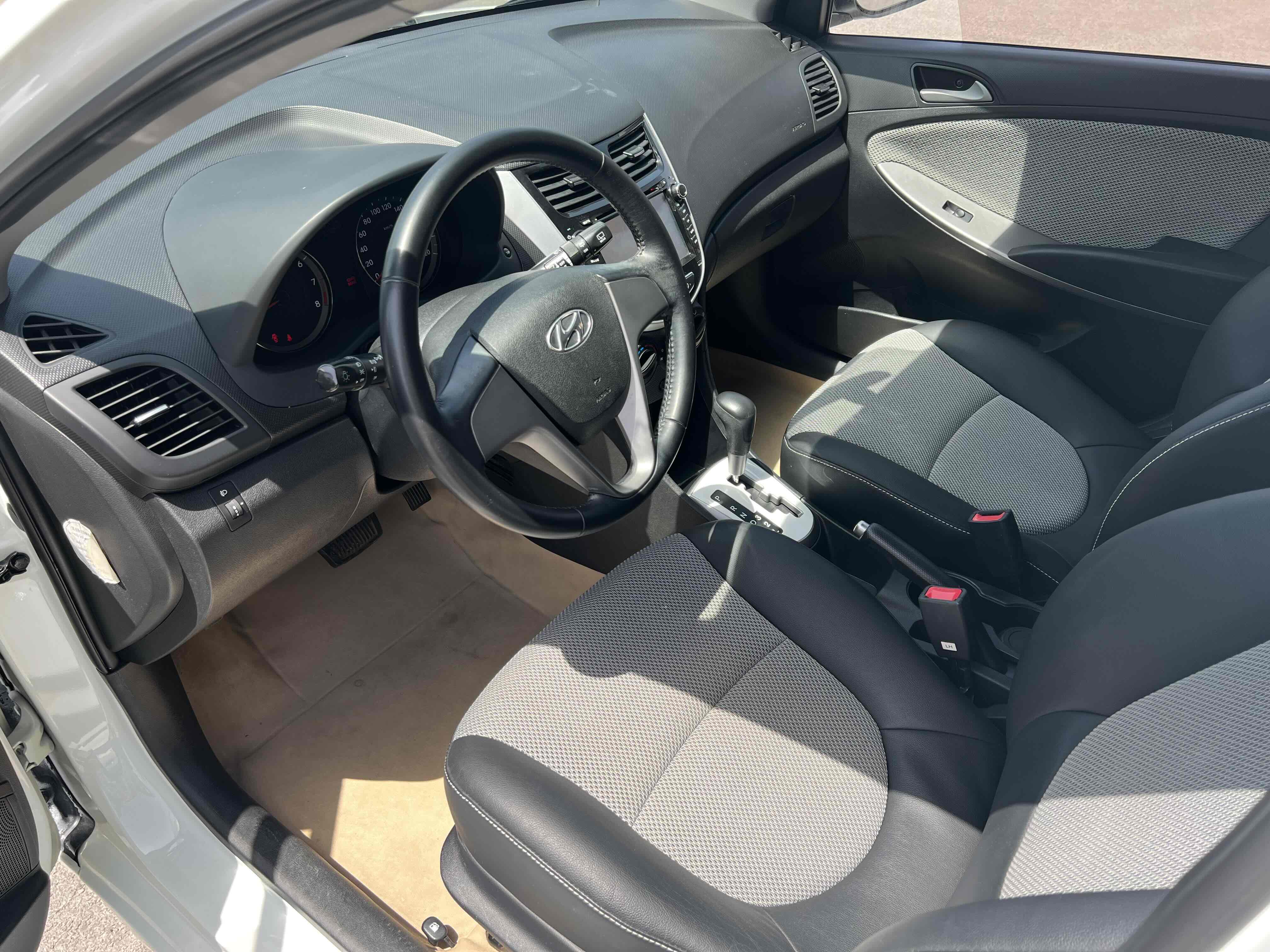 Hyundai Reina Hatchback 2015 #5 Hyundai Reina Hatchback 2015 immagine di auto #5