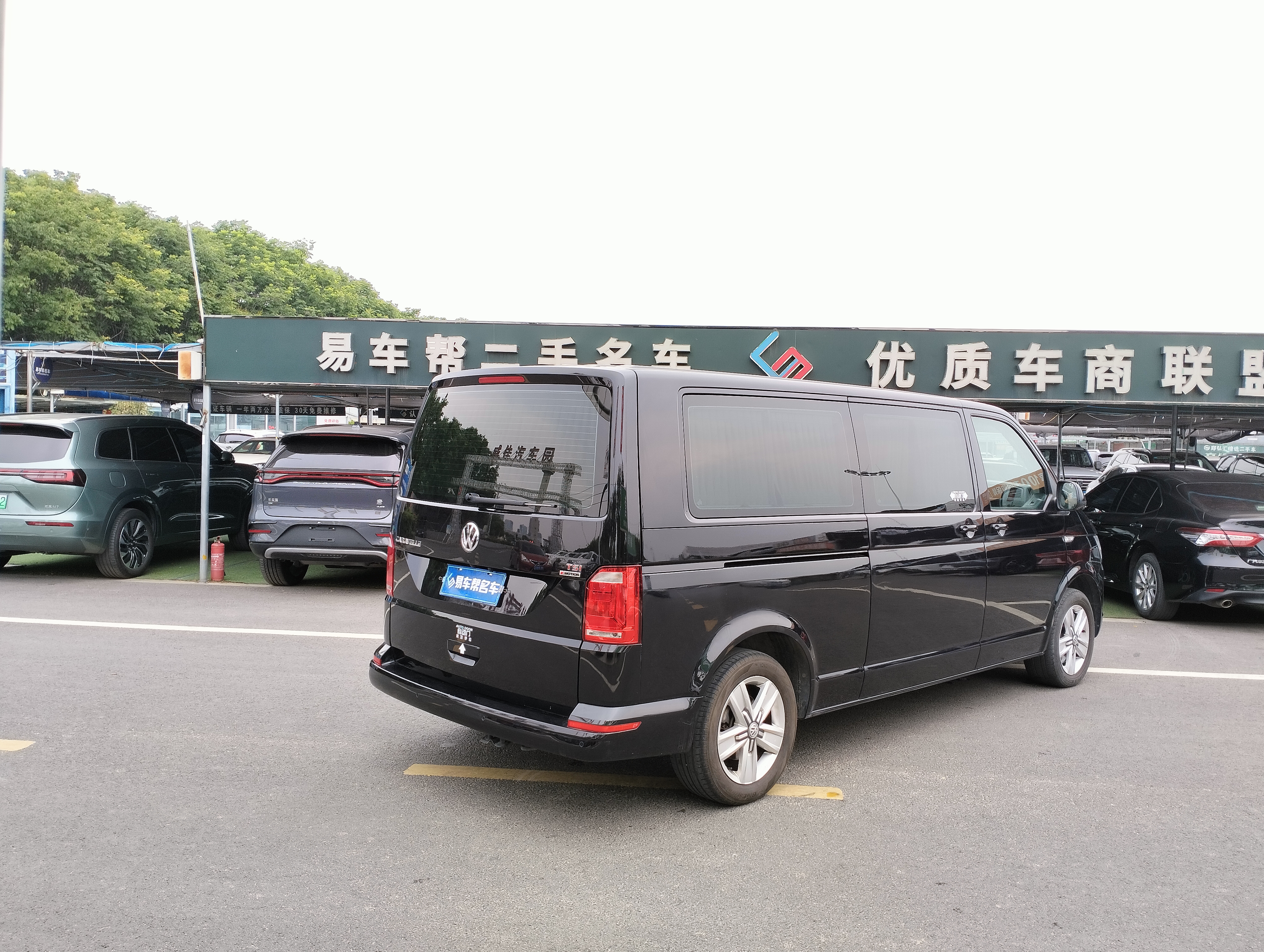 Volkswagen Caravelle 2018 car image #5