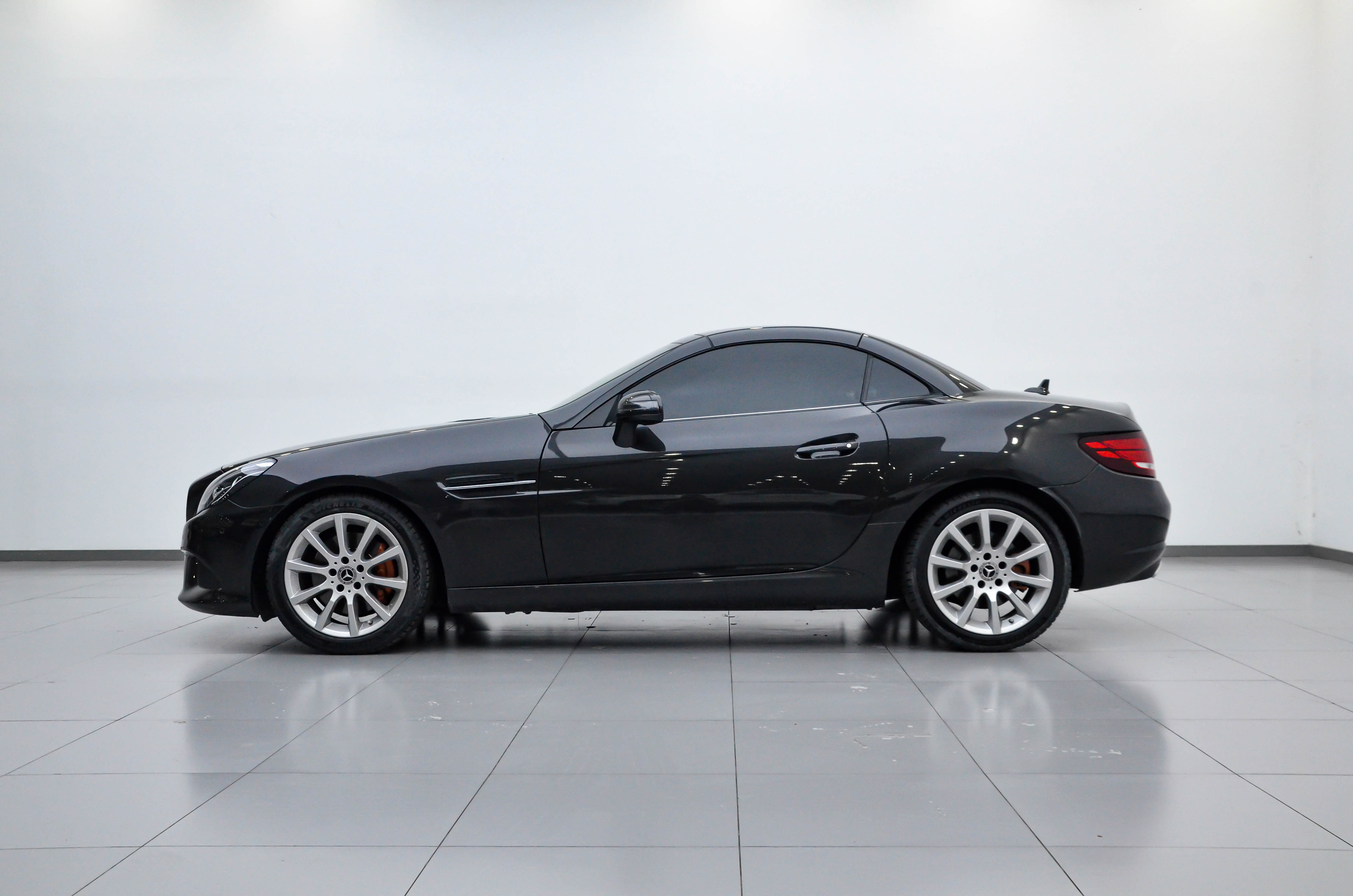 Mercedes-Benz SLC Class 2019 car image #5