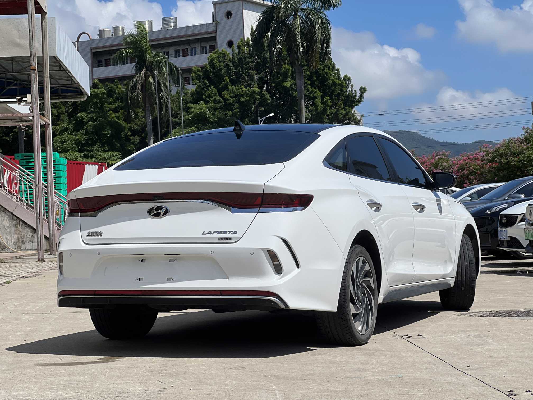 Hyundai Lafesta EV 2021 car image #5