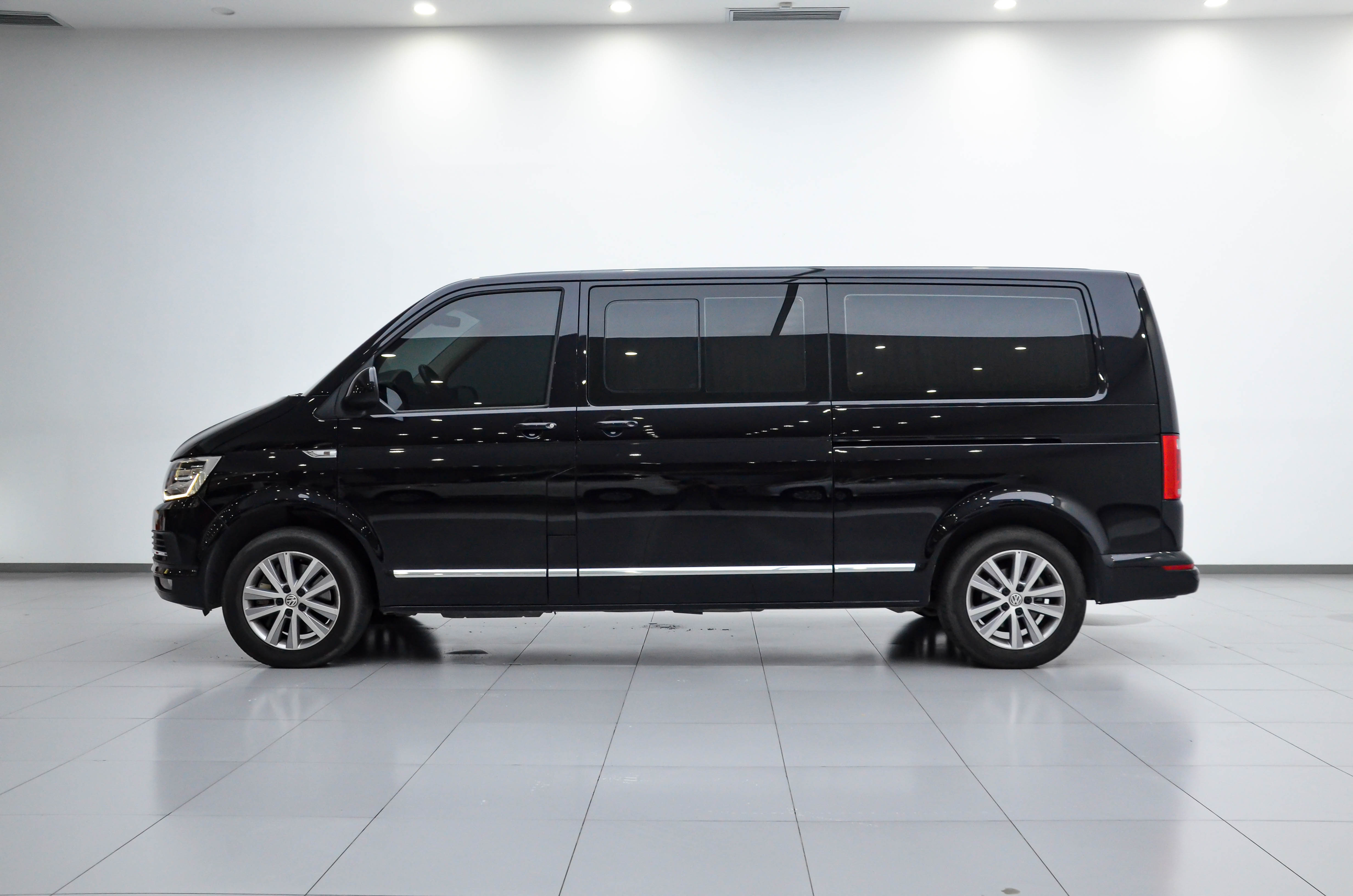 Volkswagen Caravelle 2020 car image #5