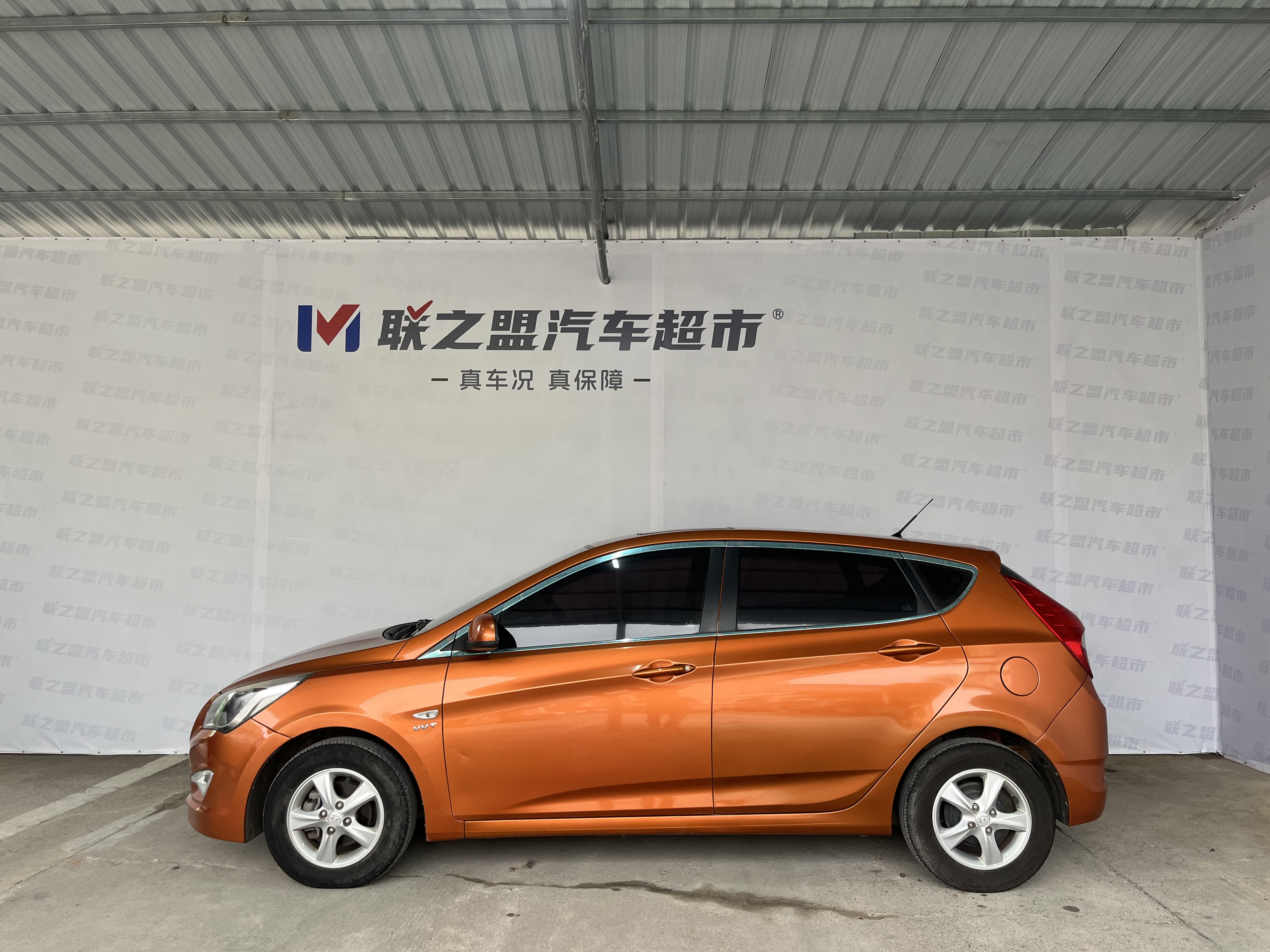 Hyundai Reina Hatchback 2014 car image #5