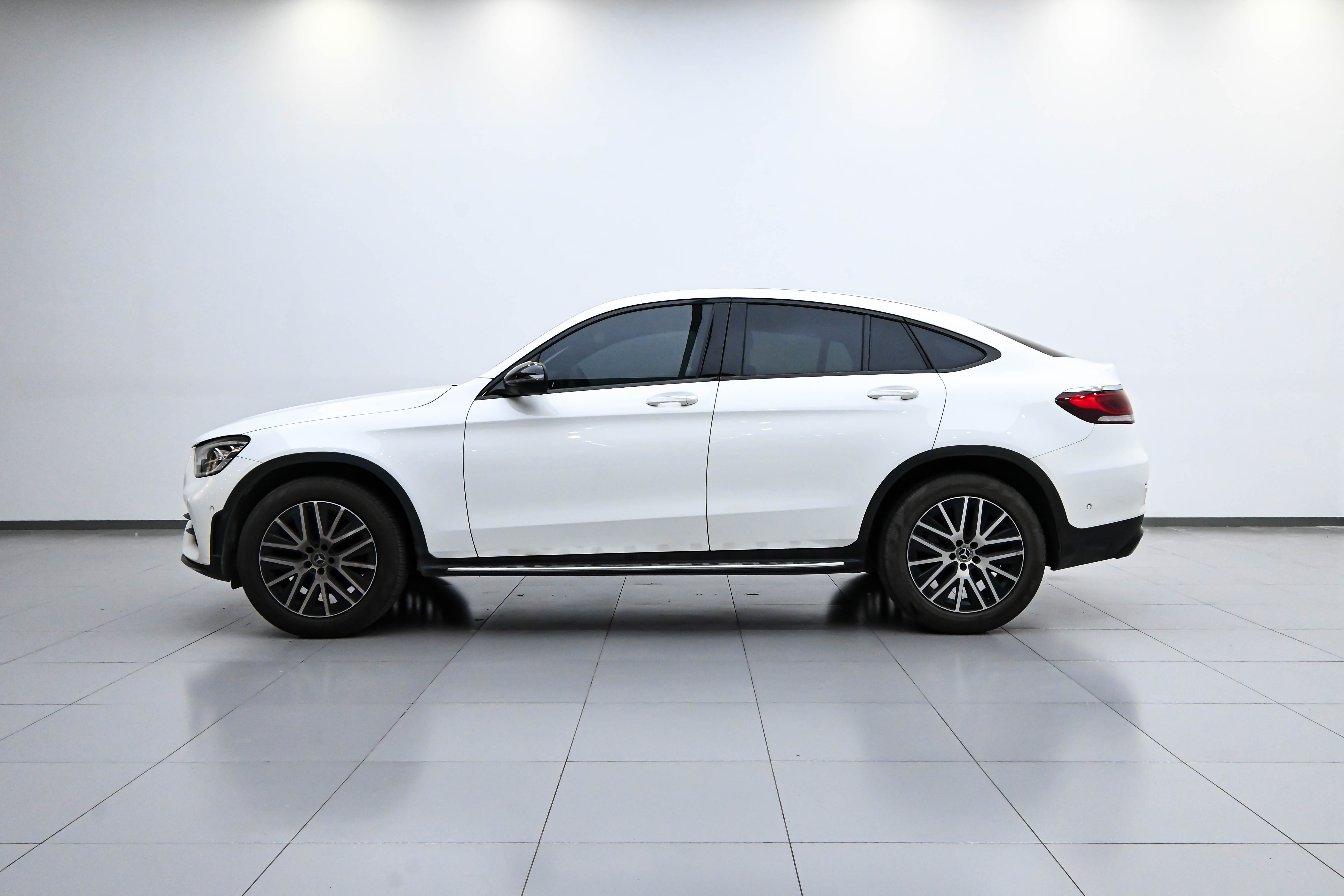 Mercedes-Benz GLC Coupe 2021 immagine di auto #5