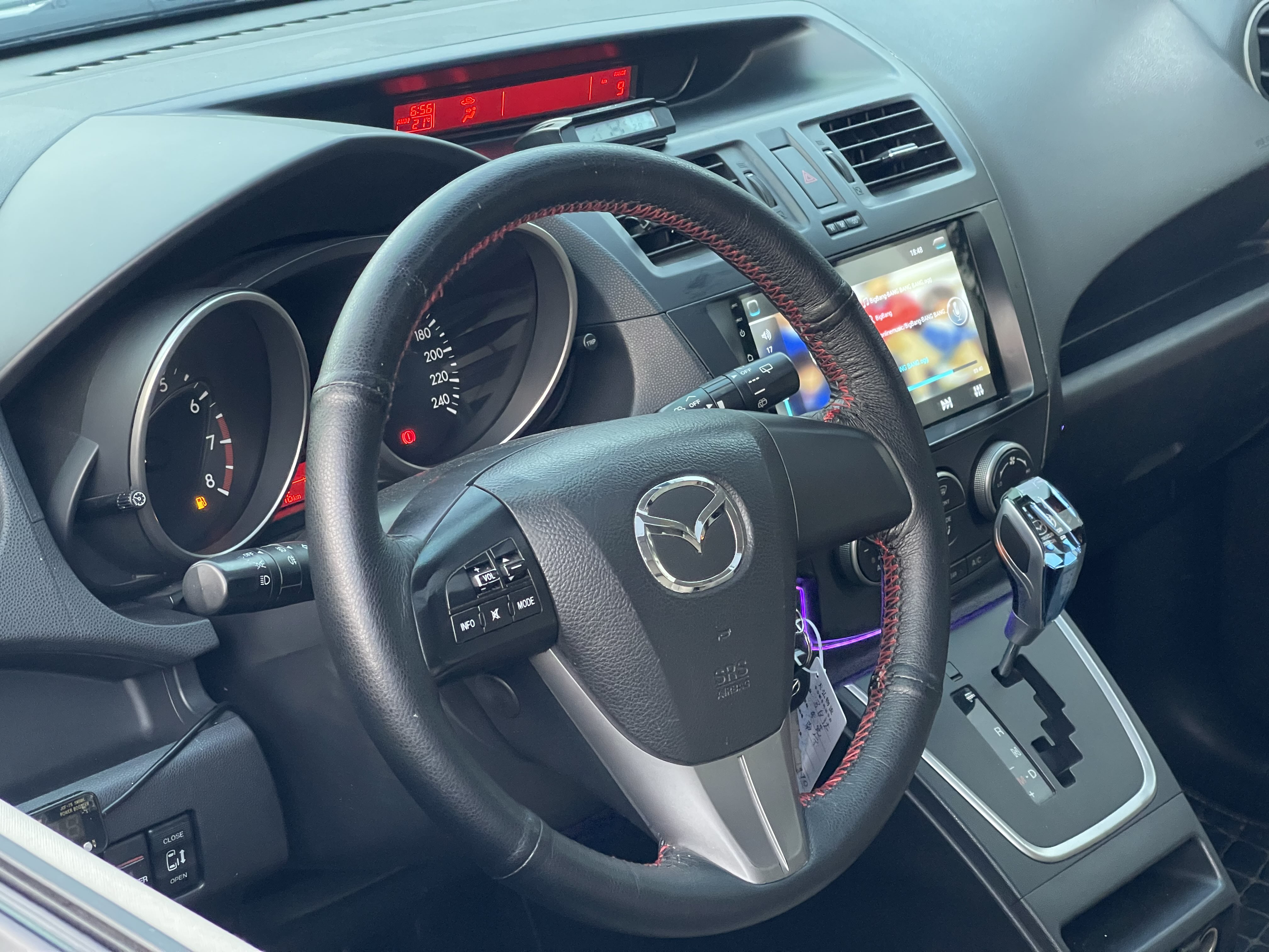 Mazda 5 2013 image de voiture #5