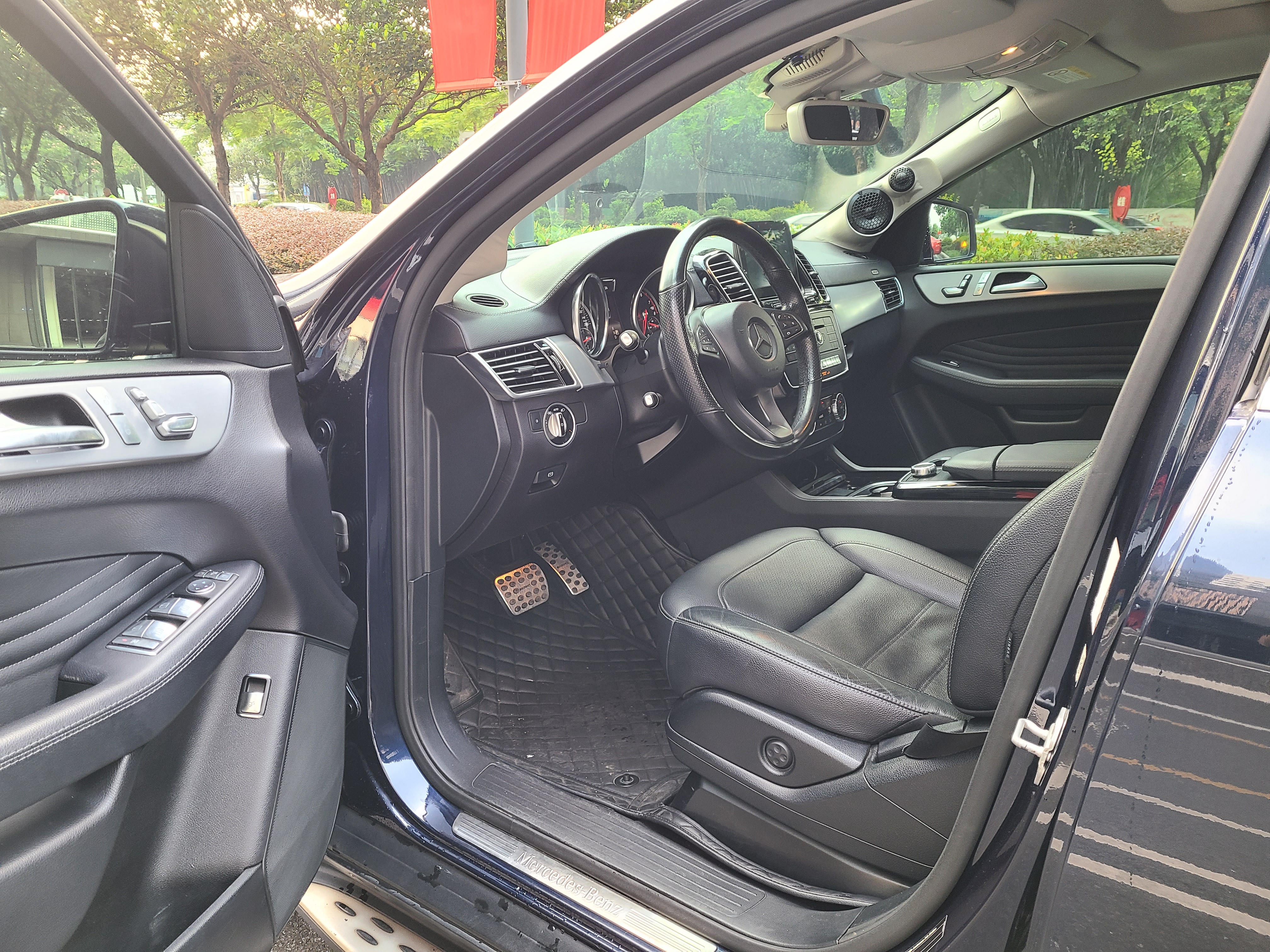 Mercedes-Benz GLE Coupe AMG 2016 car image #5