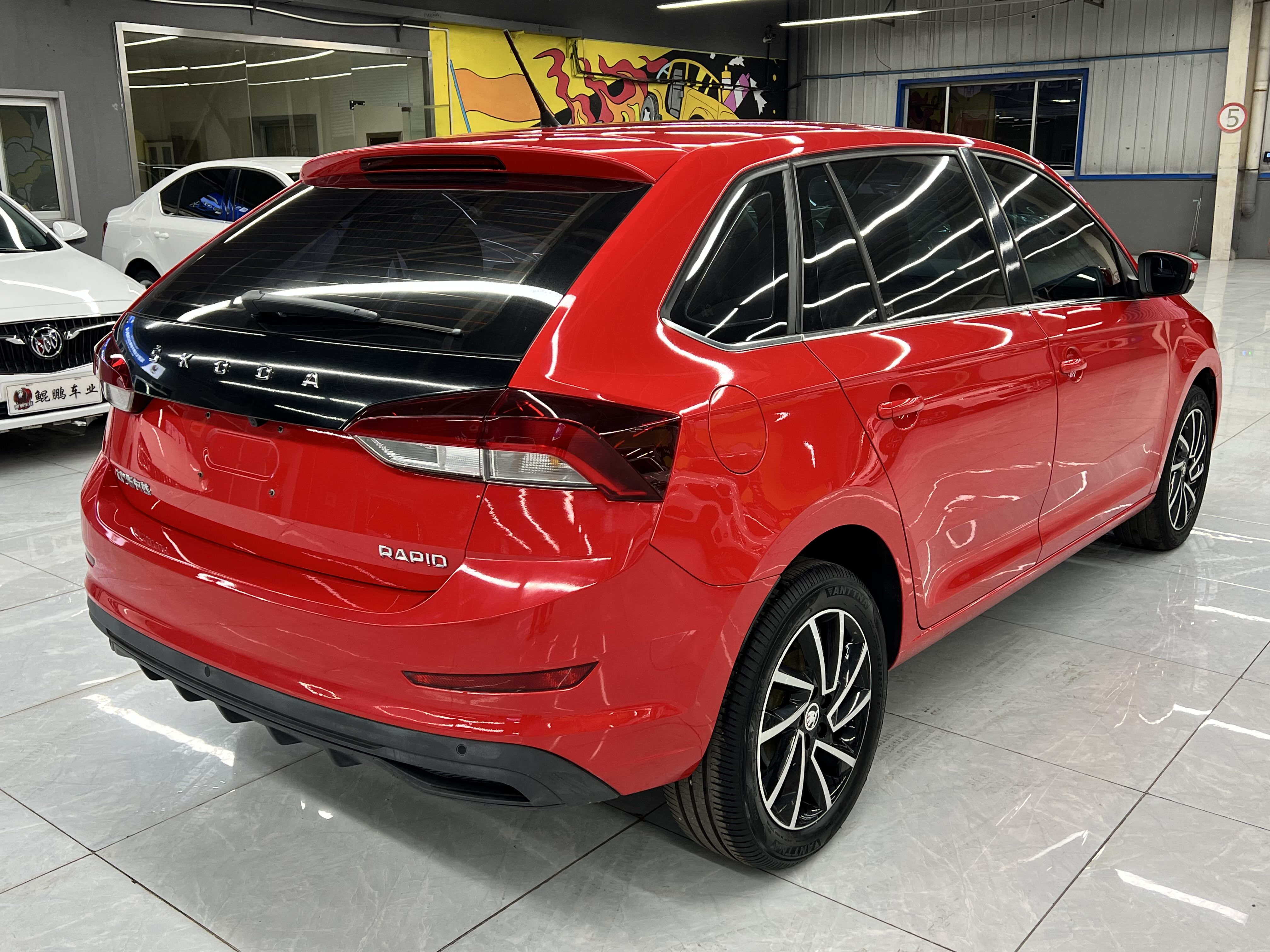 Skoda Rapid Spaceback 2020 immagine di auto #5