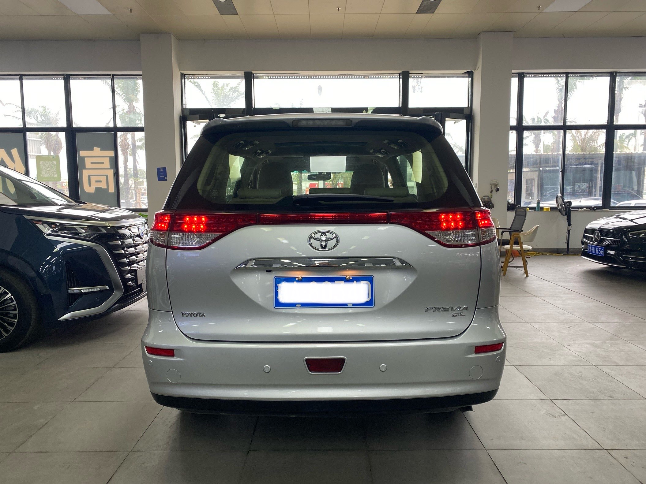 Toyota Previa 2012 car image #5