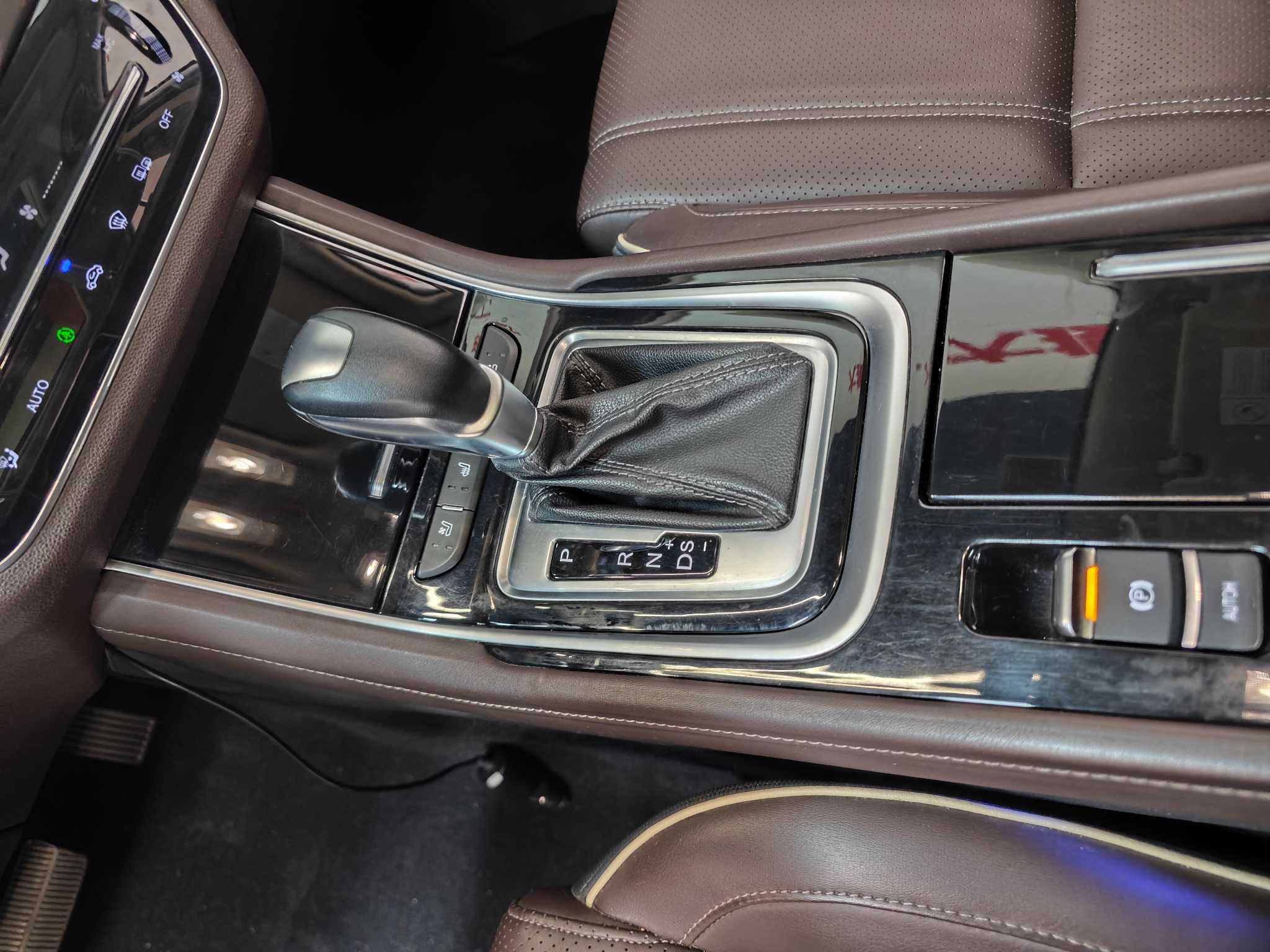 Changan Raeton 2019 #5 Changan Raeton 2019 car image #5