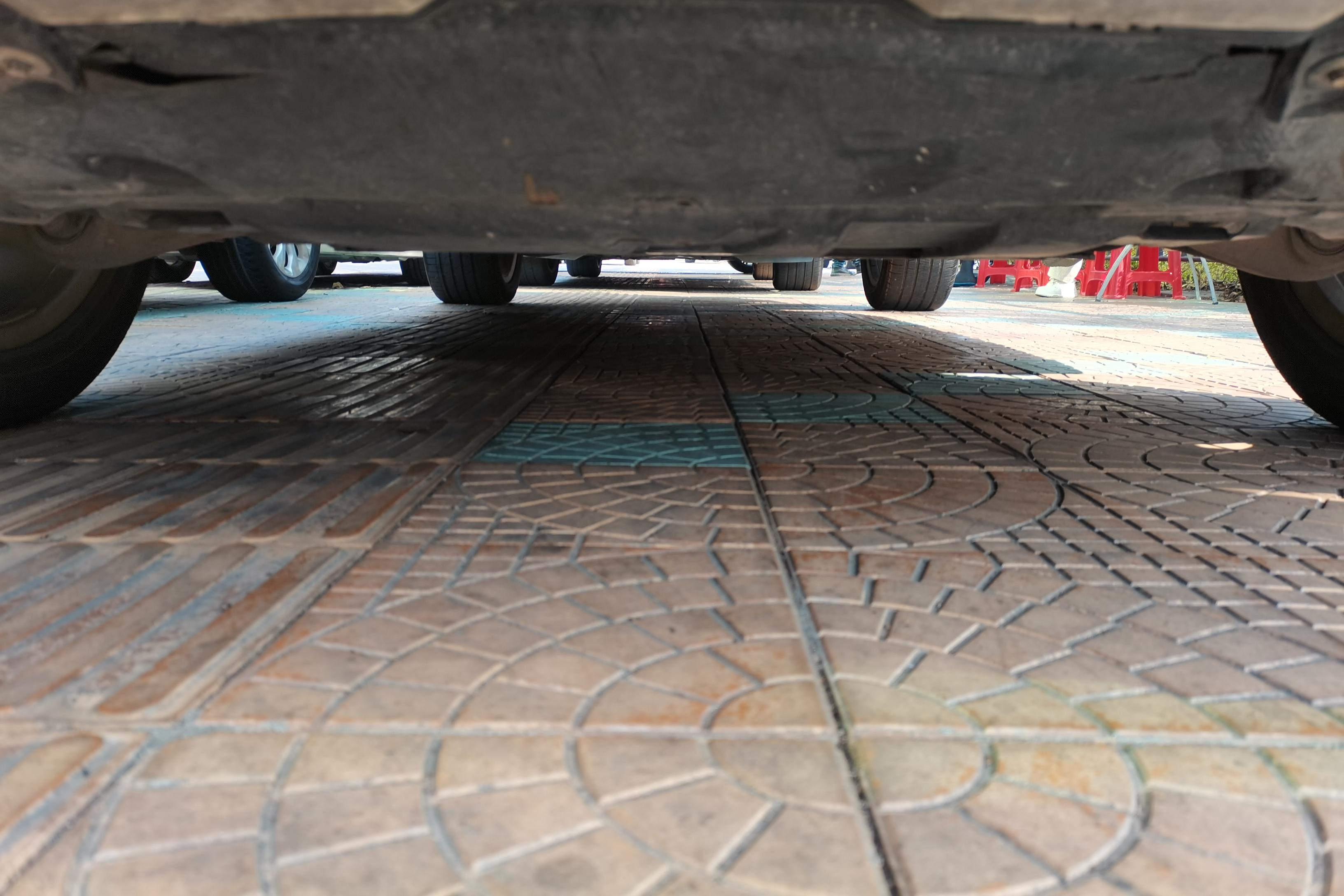 Mercedes-Benz M Class 2013 car image #5