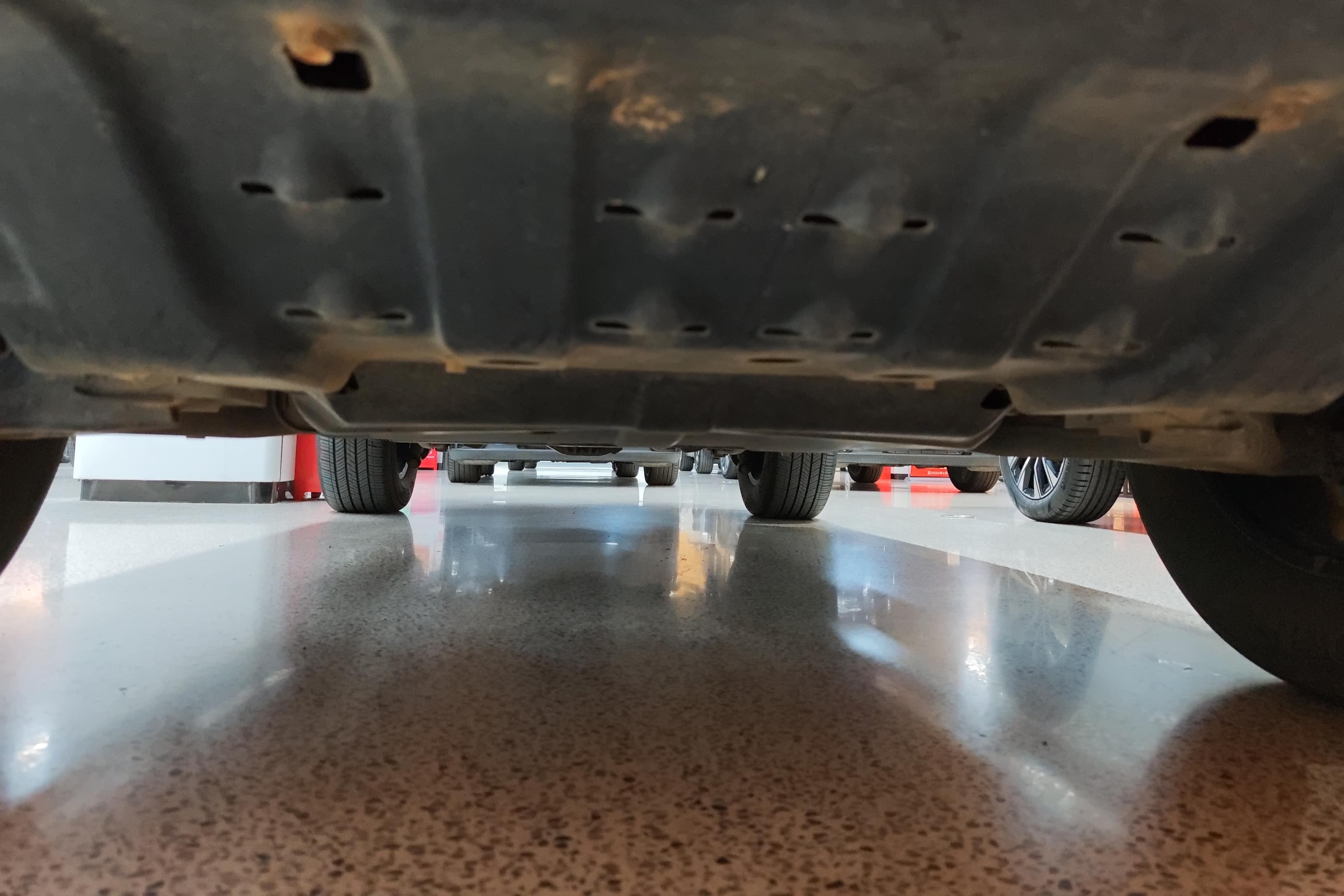 Tank 400 2023 car image #5