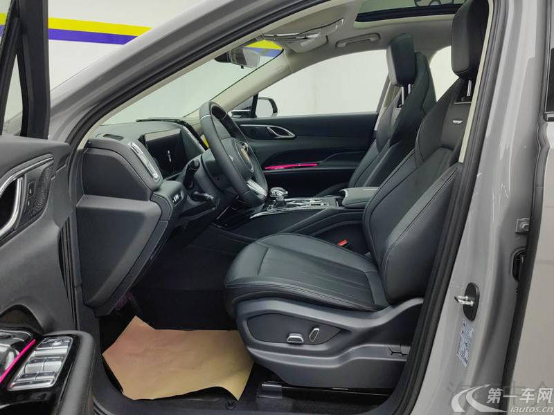 HongQi HS3 2023 #5 HongQi HS3 2023 car image #5