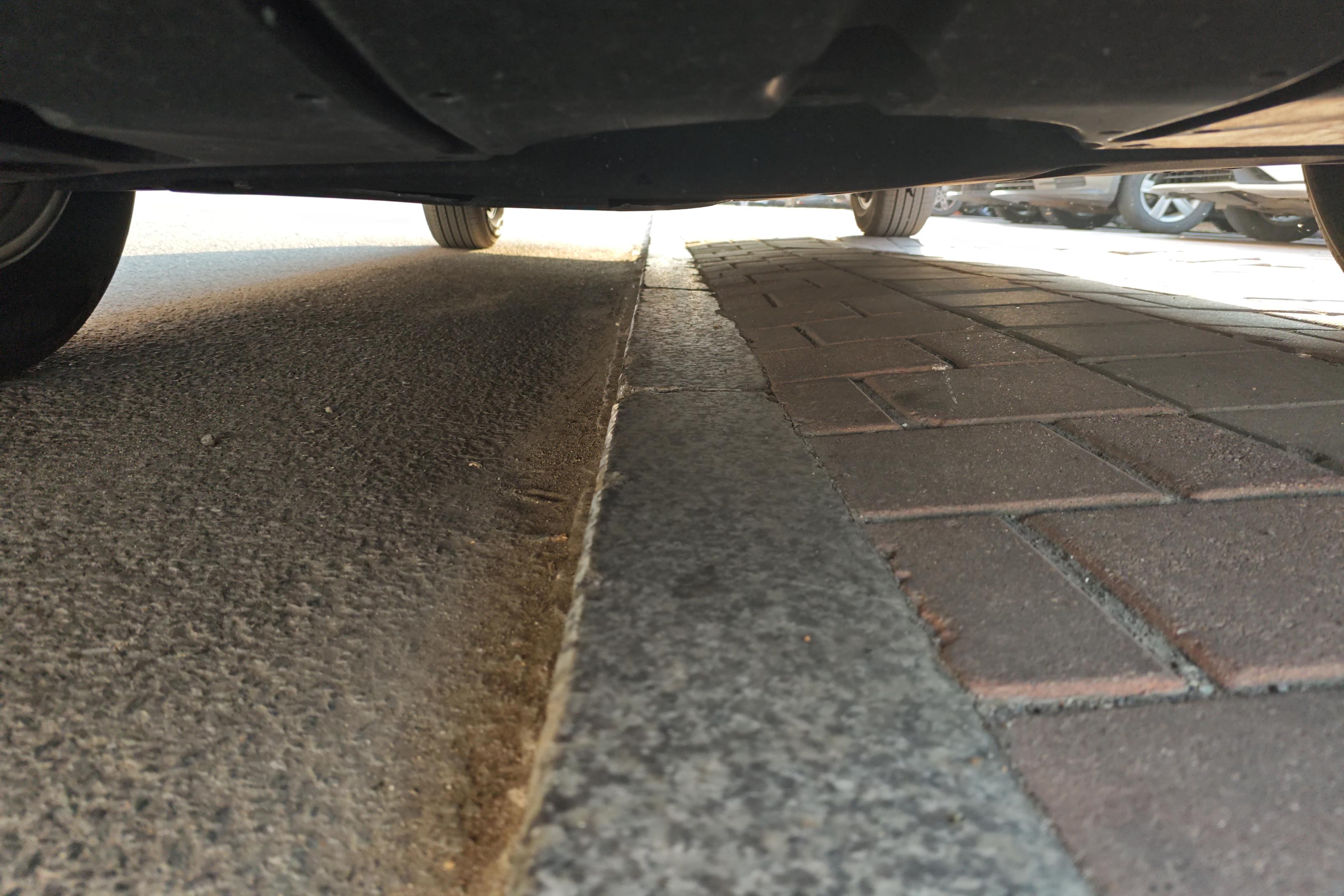 Toyota Granvia 2024 car image #5