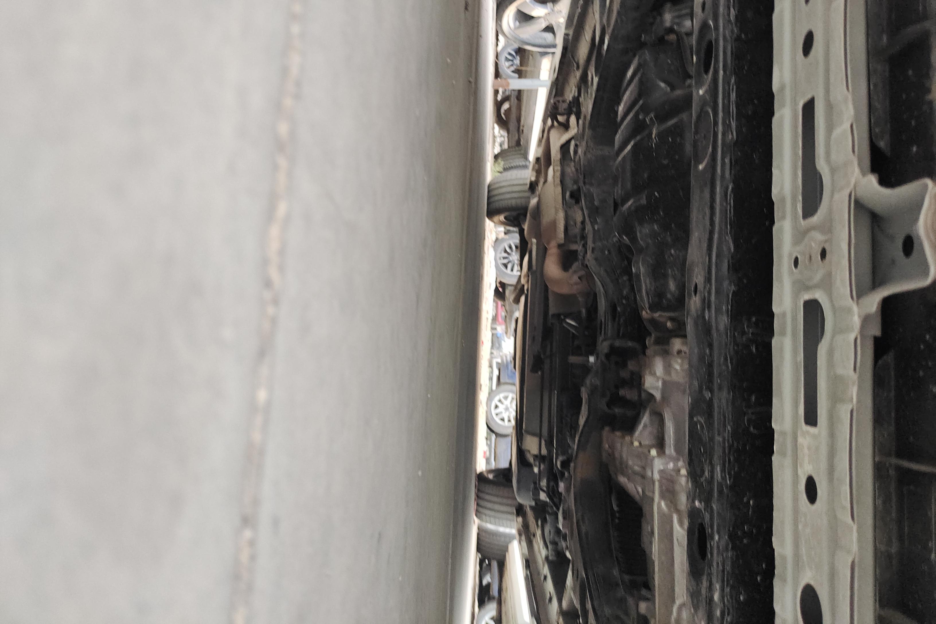 Toyota Granvia 2023 car image #5