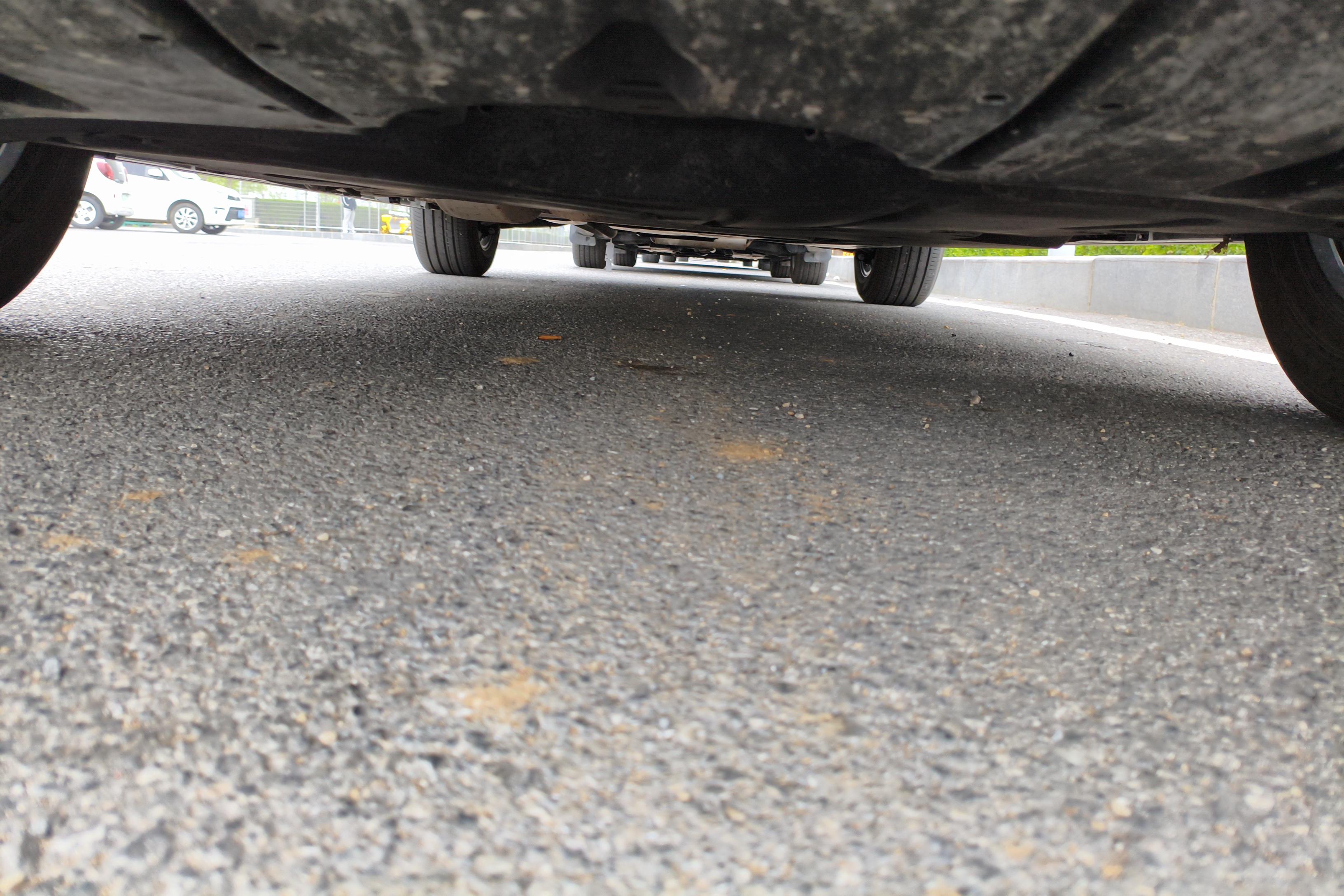 Toyota Granvia 2024 car image #5