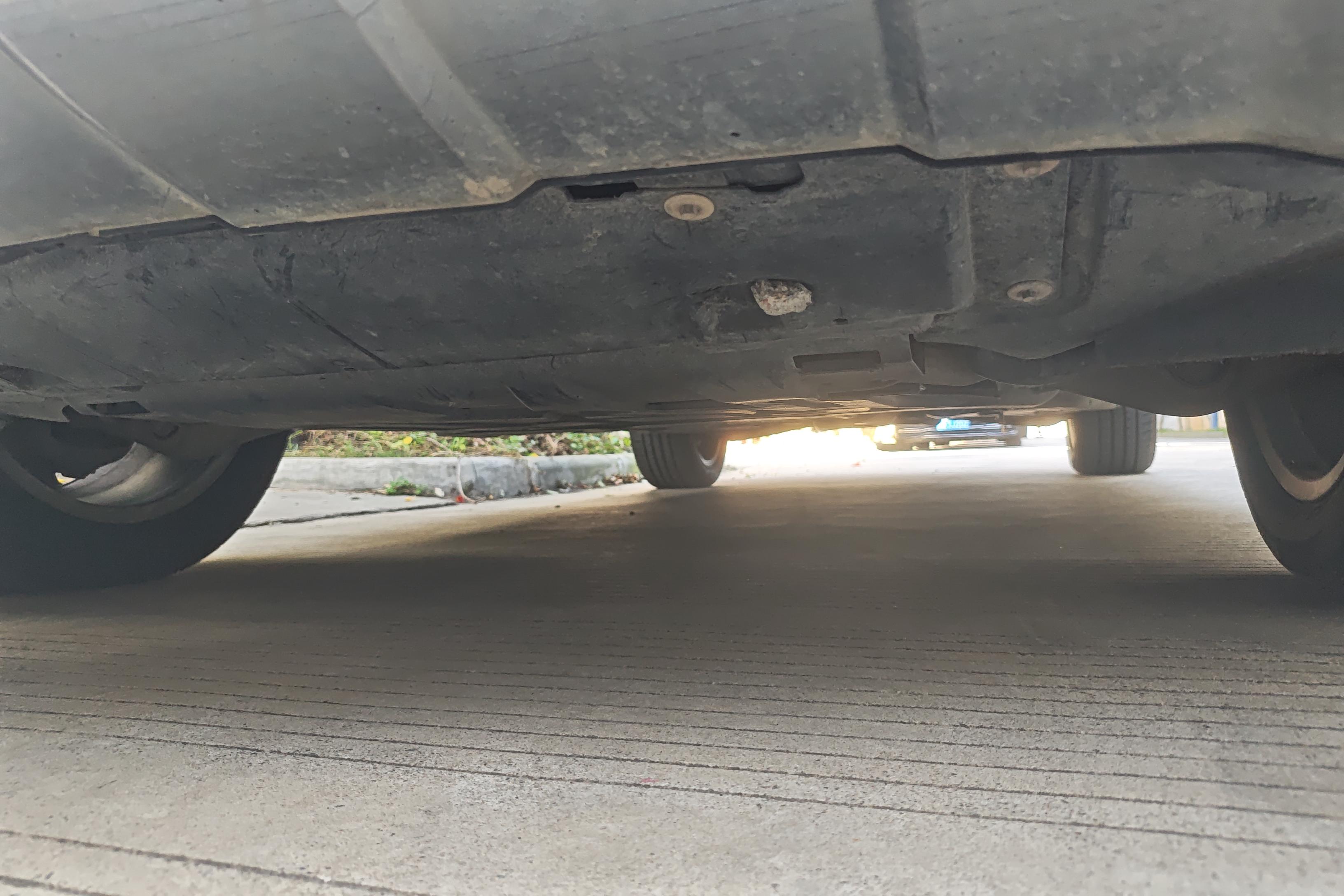 Mercedes-Benz M Class 2015 car image #5