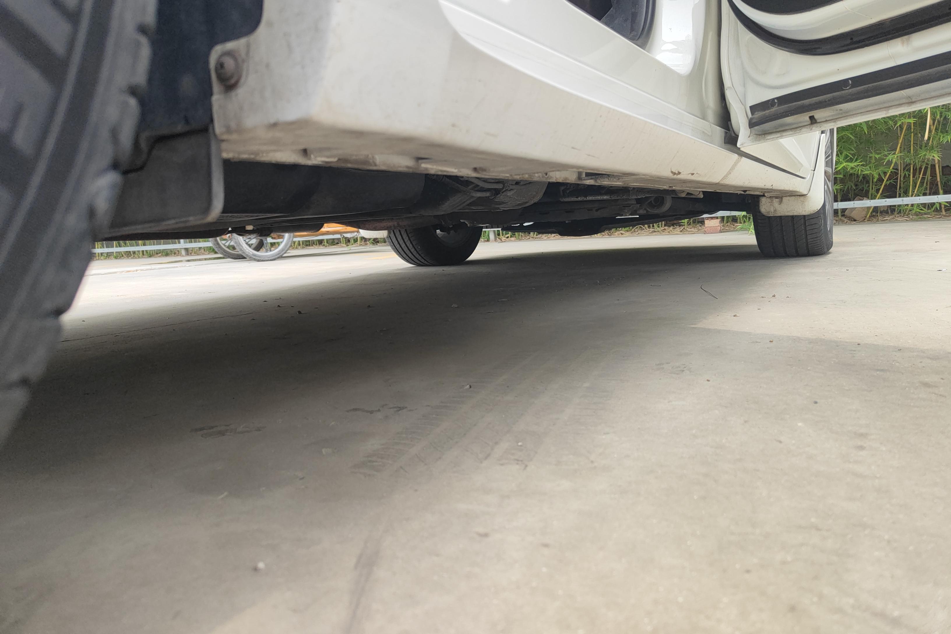 GAC Trumpchi M6 2019 car image #5