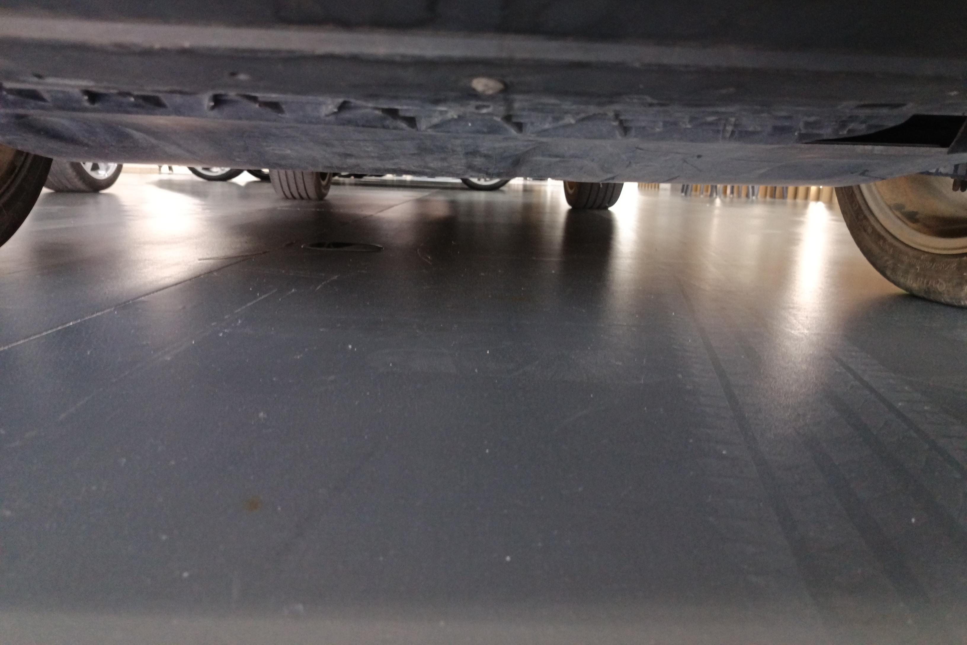 Volkswagen Passat Variant 2018 immagine di auto #5