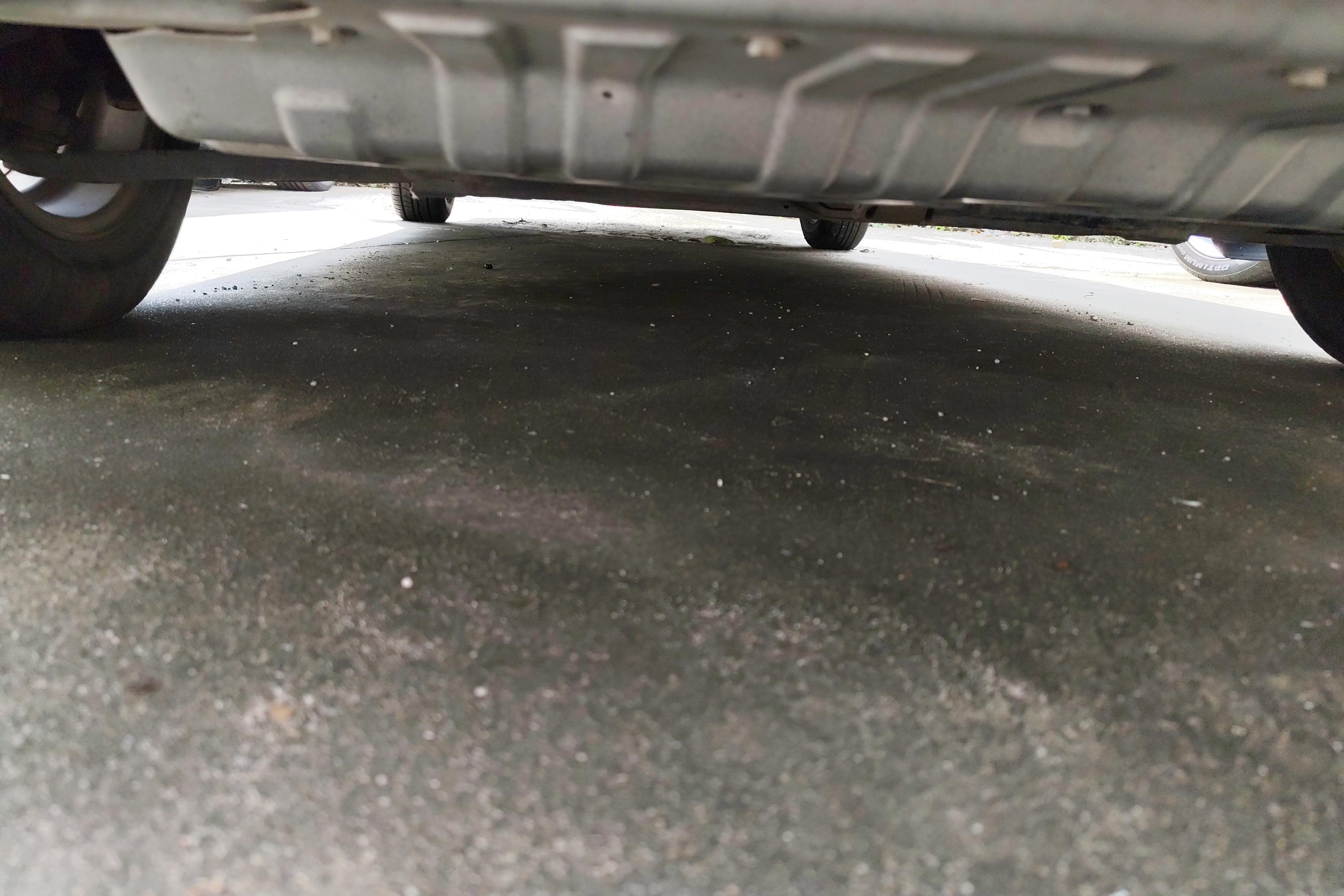 Hyundai Reina 2016 car image #5