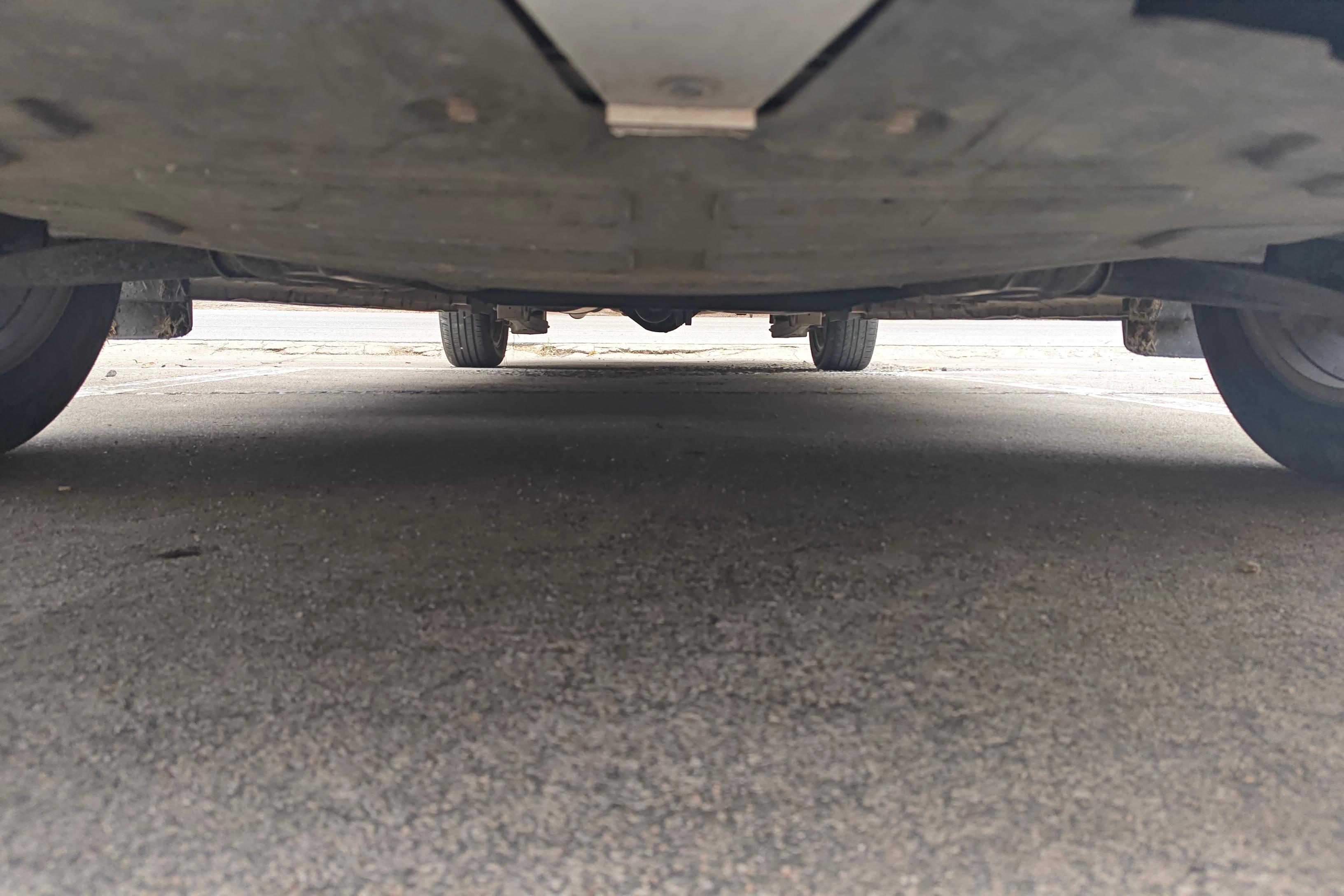 Forthing Lingzhi PLUS 2020 #5 Forthing Lingzhi PLUS 2020 car image #5