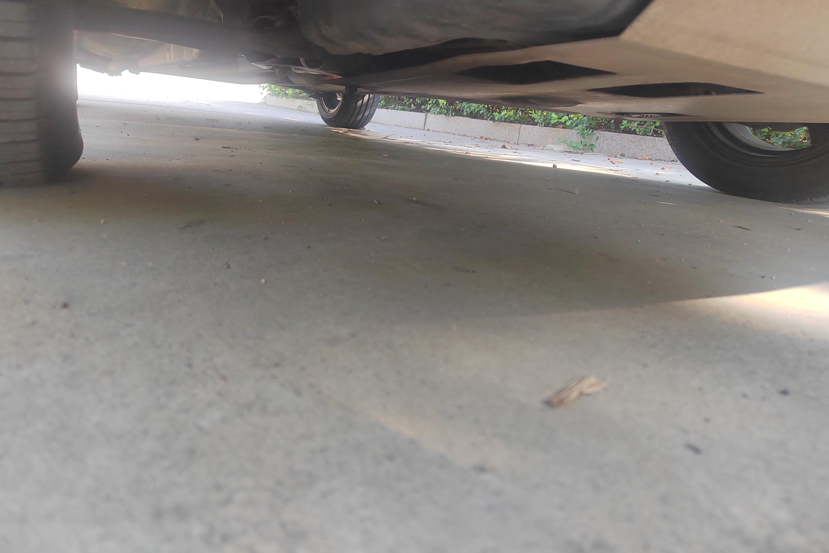 Hyundai Reina 2013 car image #5