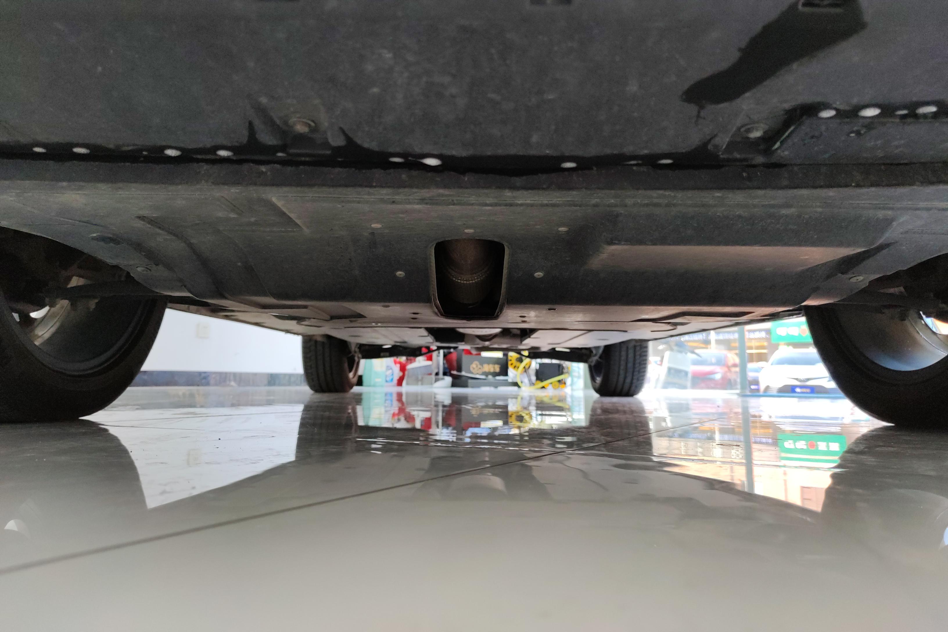 MG ES5 2022 car image #5