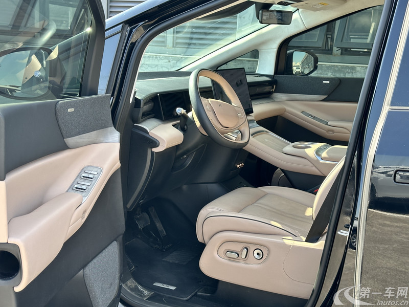 Xpeng X9 2024 #5 Xpeng X9 2024 immagine di auto #5