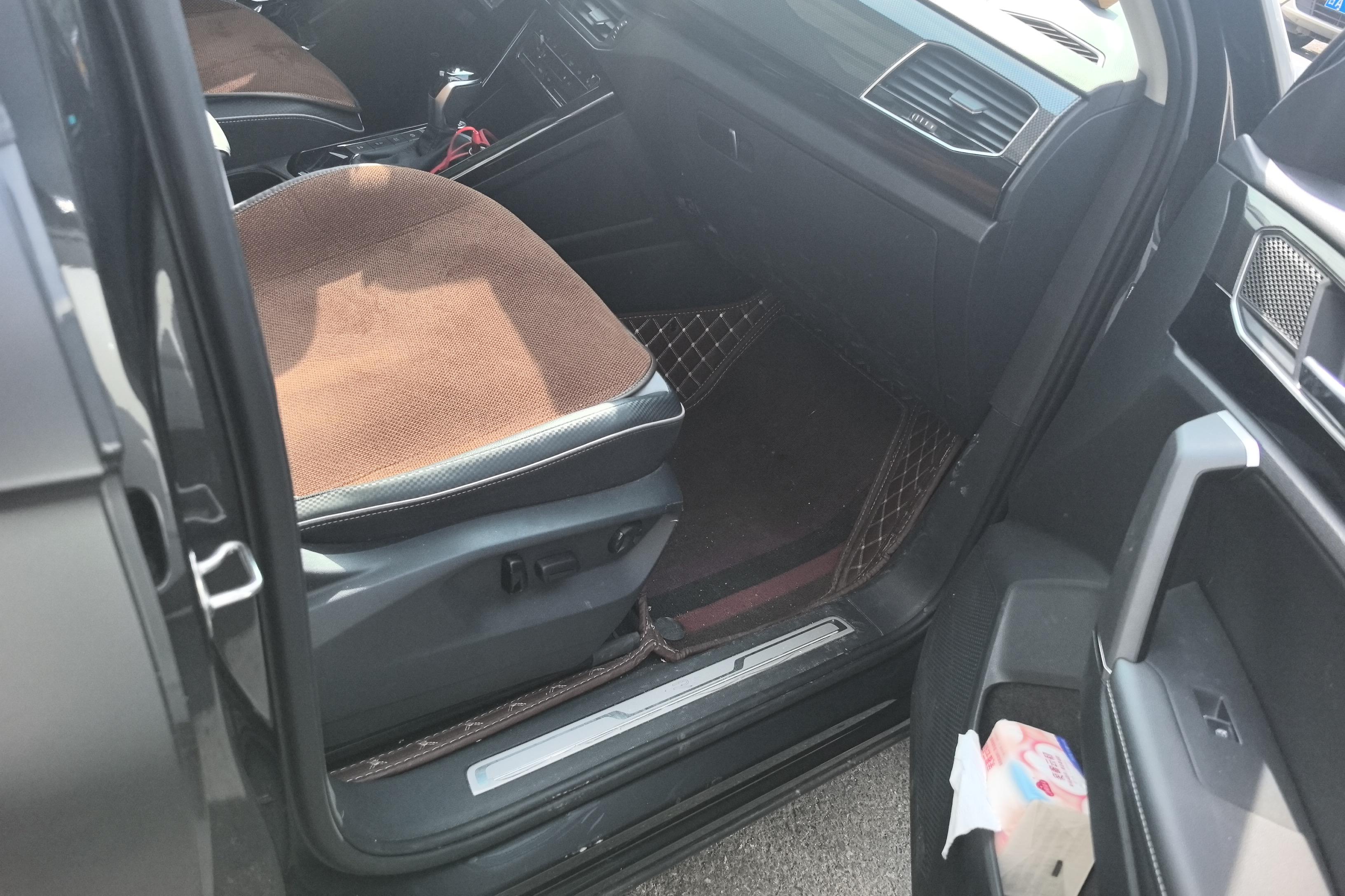 Volkswagen Tayron X 2022 car image #5