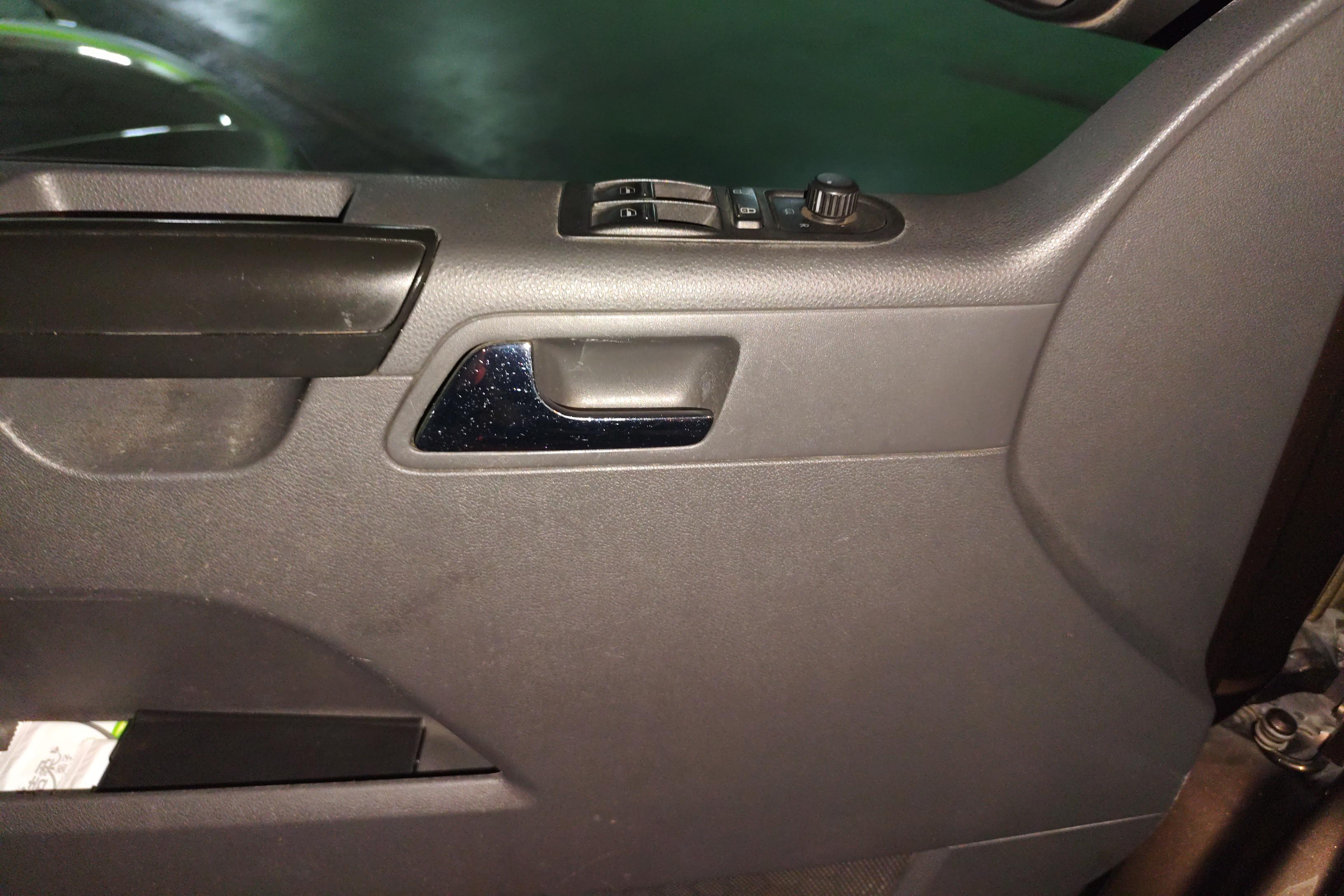 Volkswagen Caravelle 2015 #5 Volkswagen Caravelle 2015 car image #5