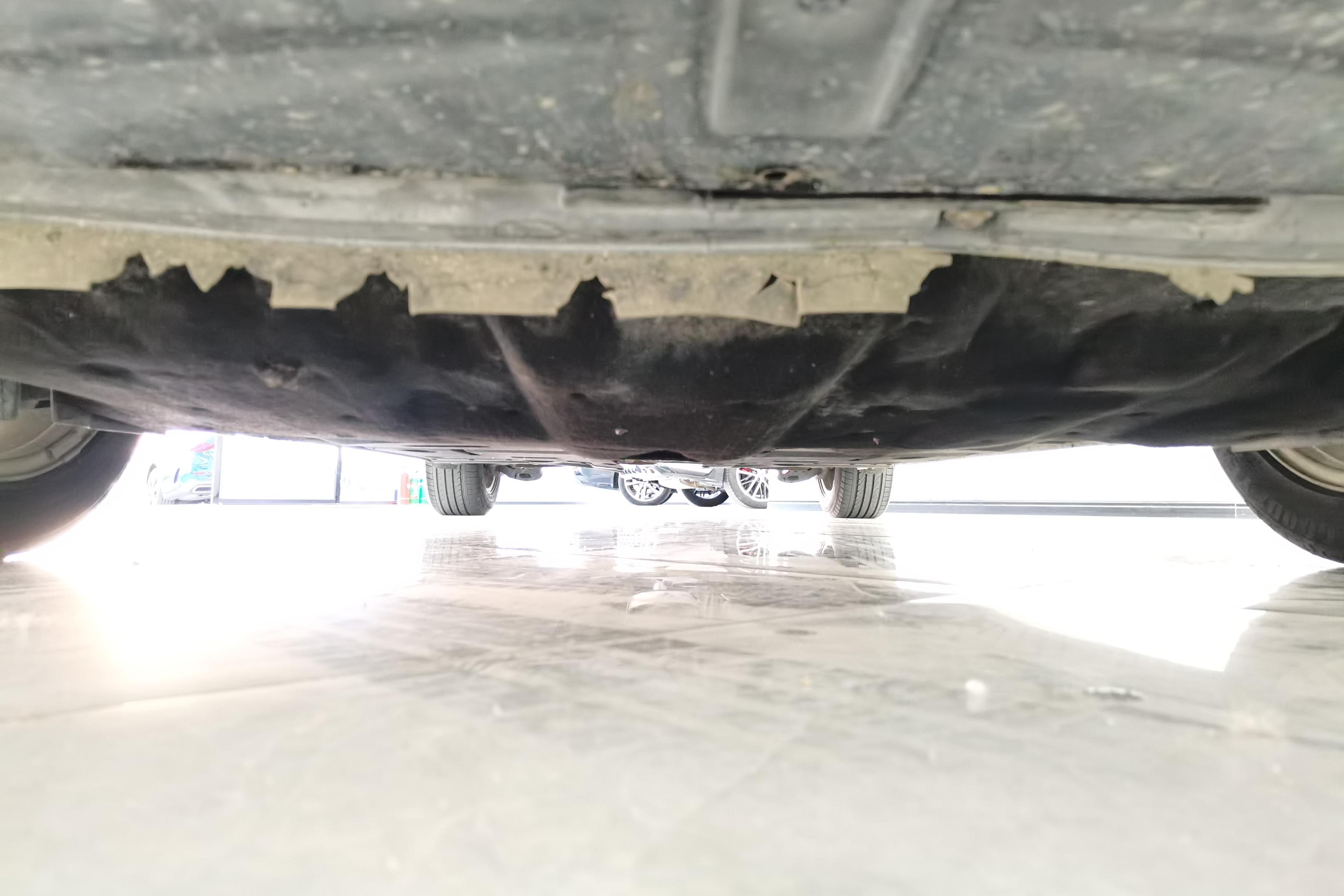 Ford Escort 2015 car image #5