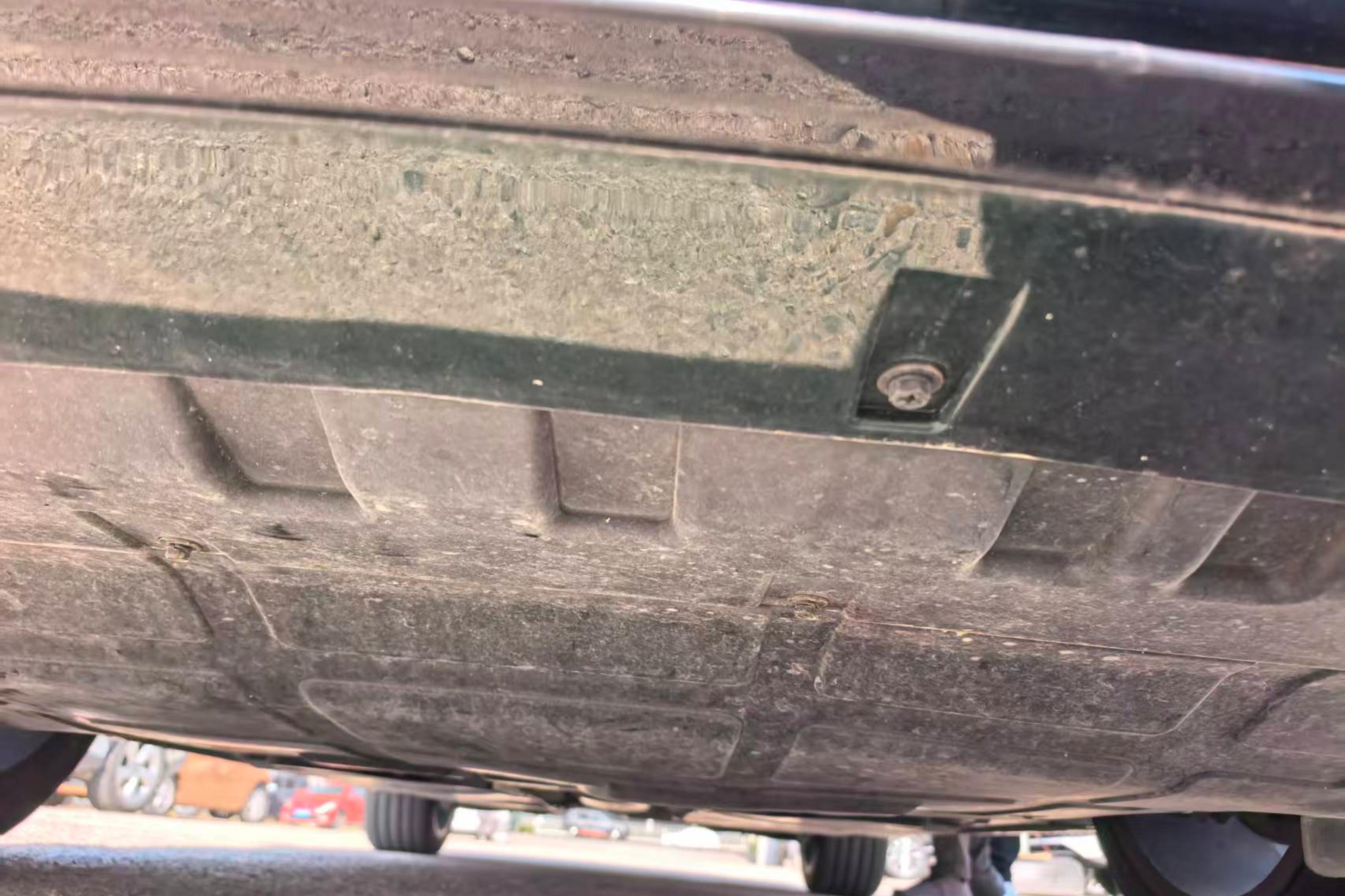 MG ES5 2023 car image #5