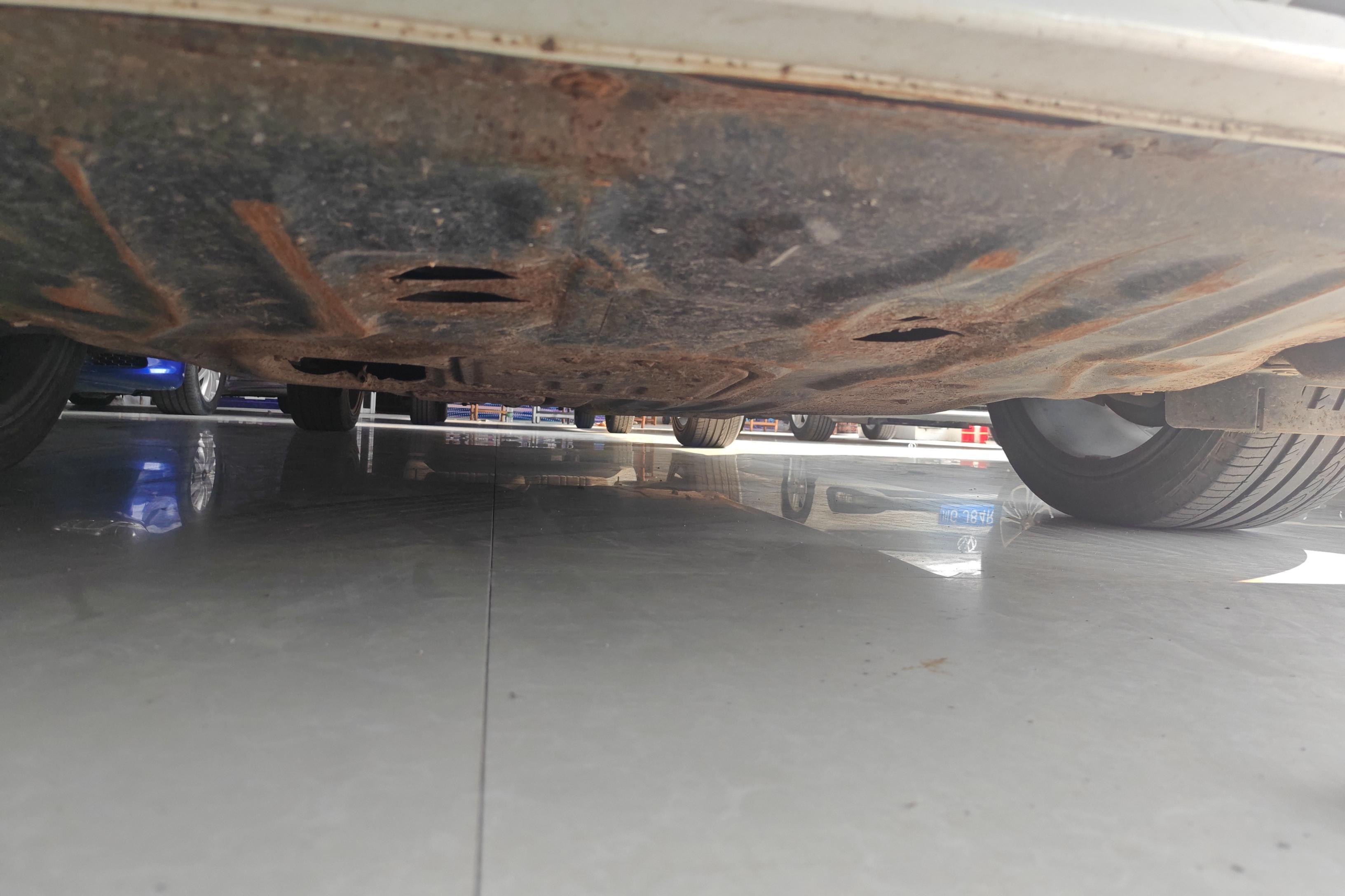 HongQi H5 2021 #5 HongQi H5 2021 car image #5