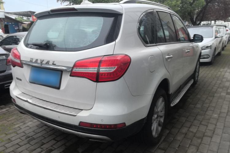 Haval H8 2016 #5 Haval H8 2016 car image #5