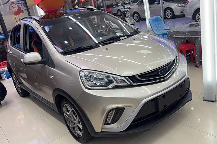 GEELY Vision X1 2017 #5 GEELY Vision X1 2017 изображение автомобиля #5