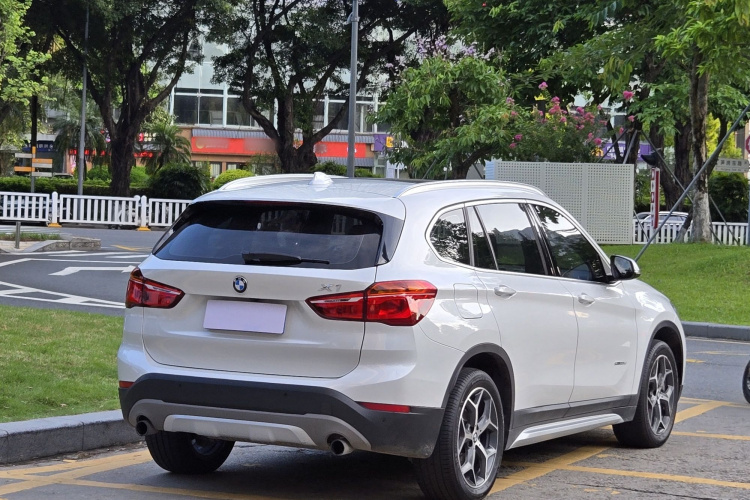 BMW X1 M35Li 2017 car image #5